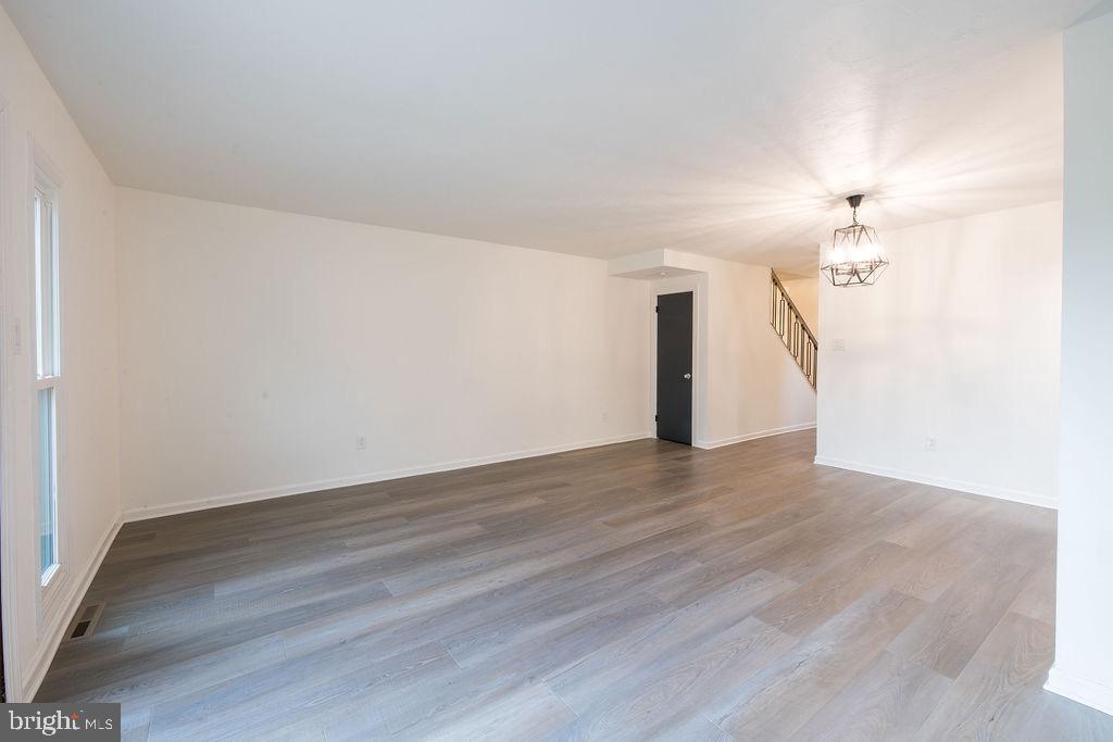 FORDS EDGE - Residential