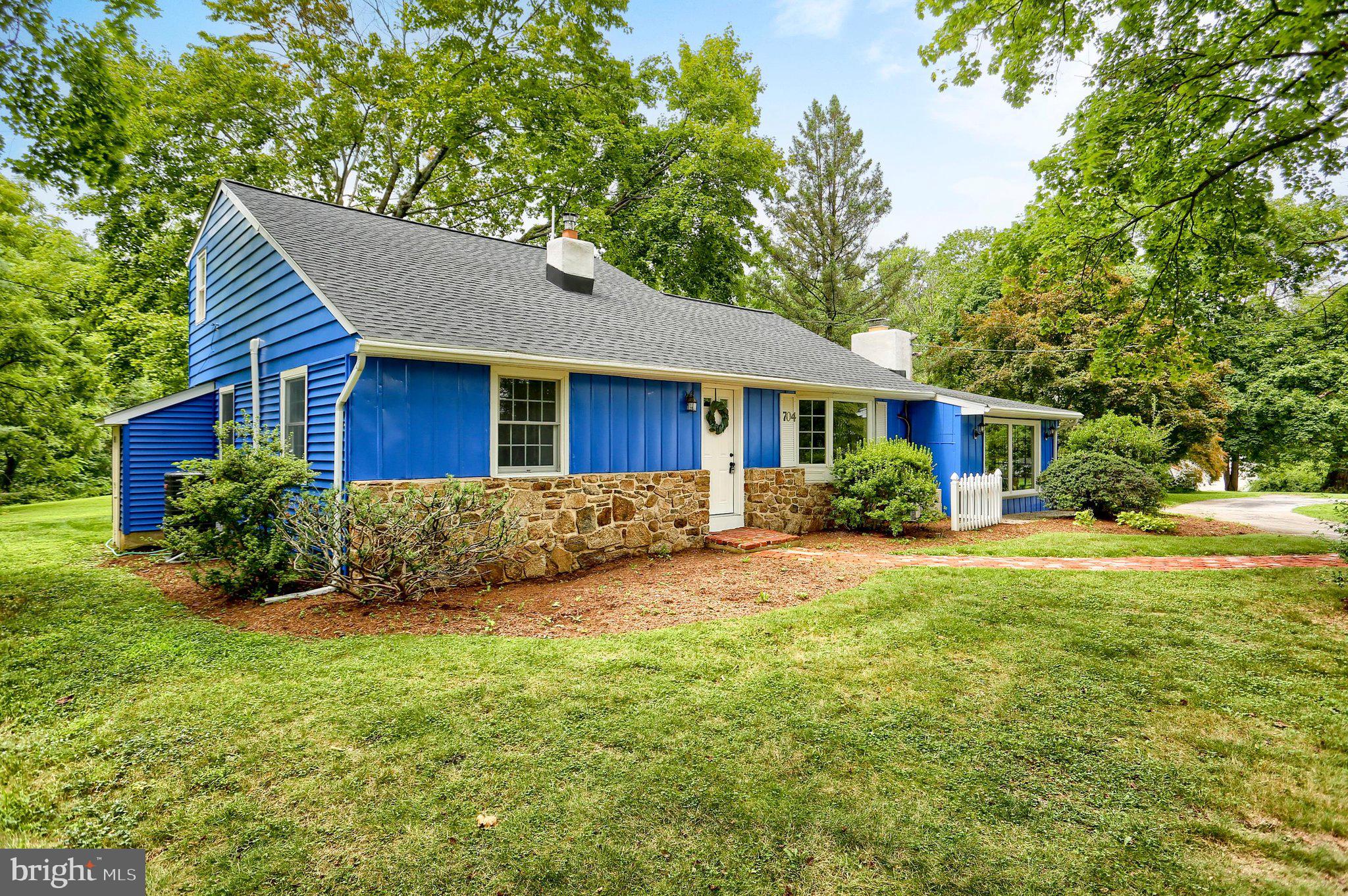 704 TIMBER LANE