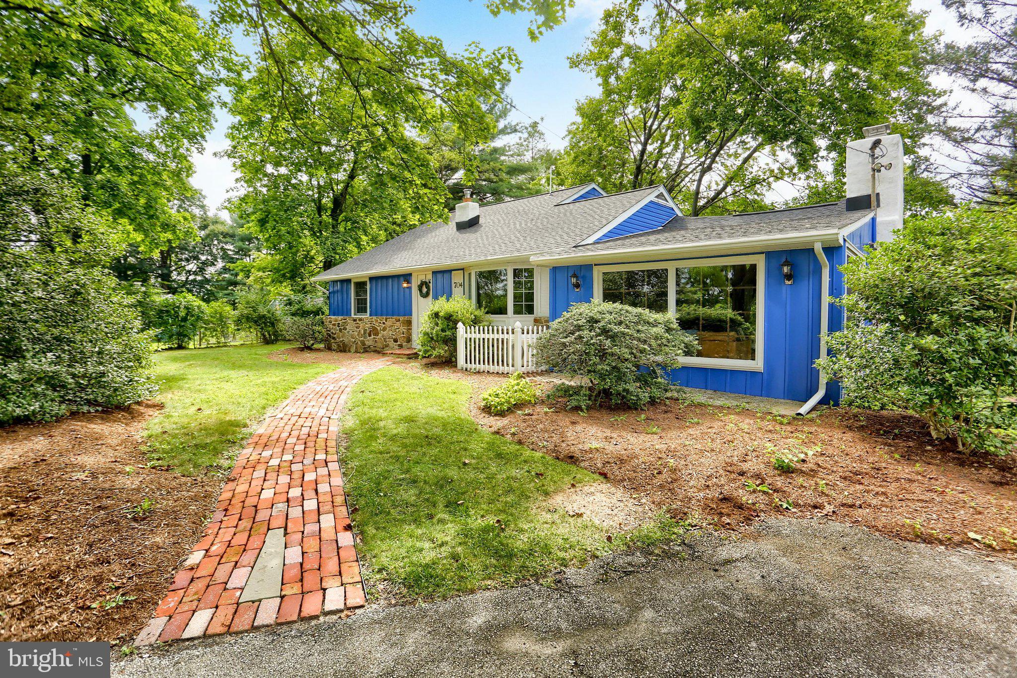 704 TIMBER LANE