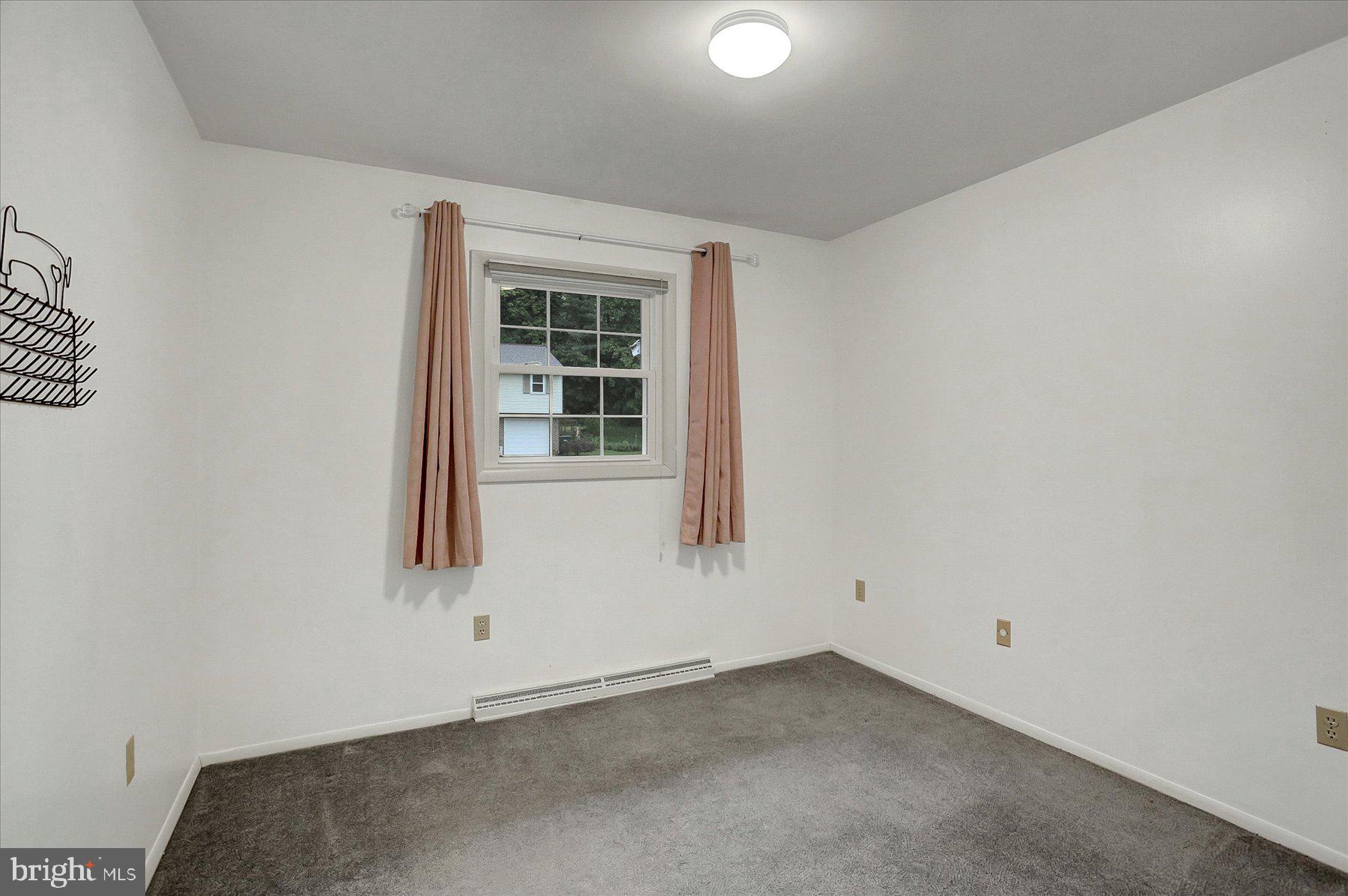 PINEBROOK - Residential