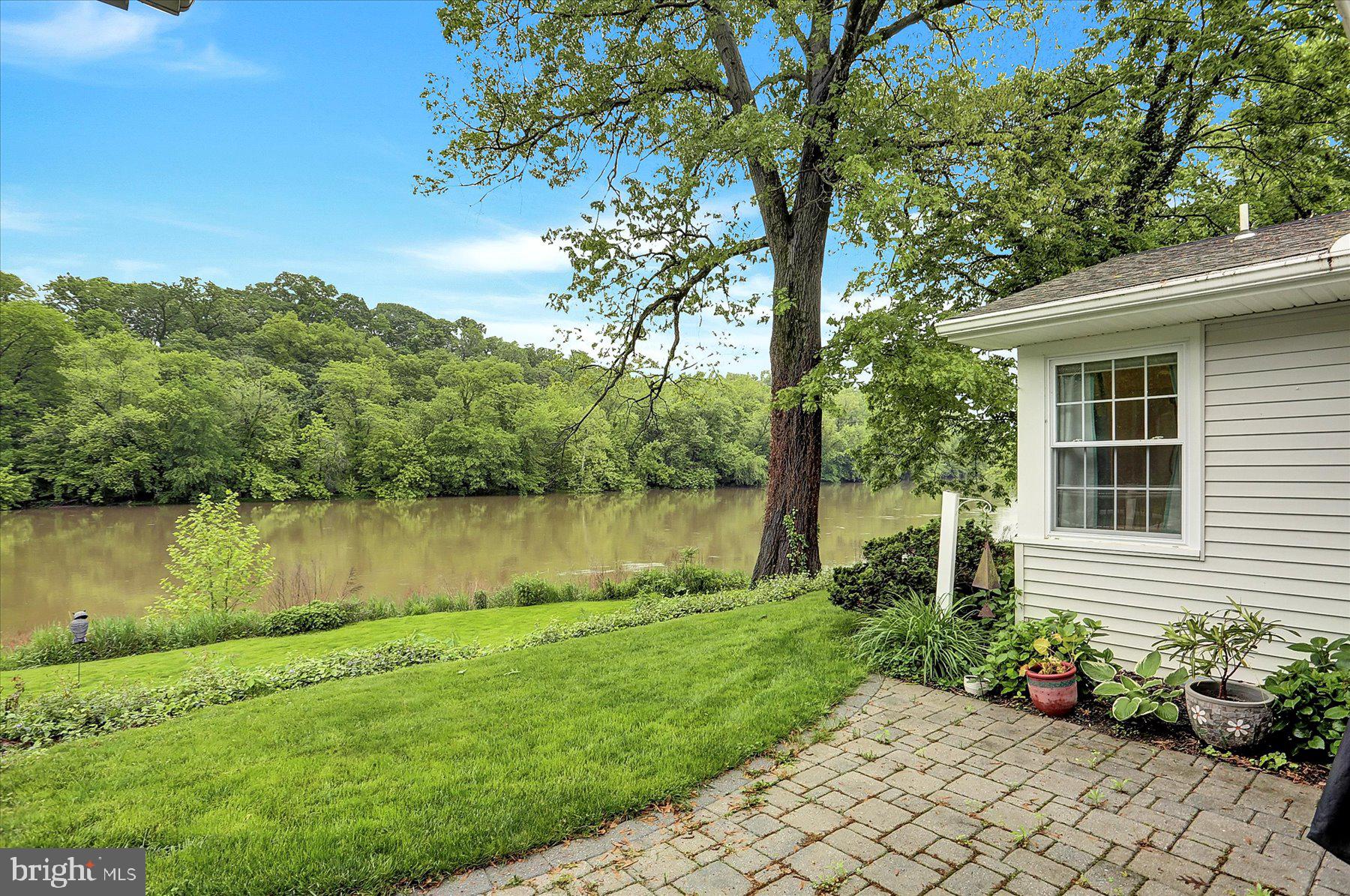 PINEBROOK - Residential