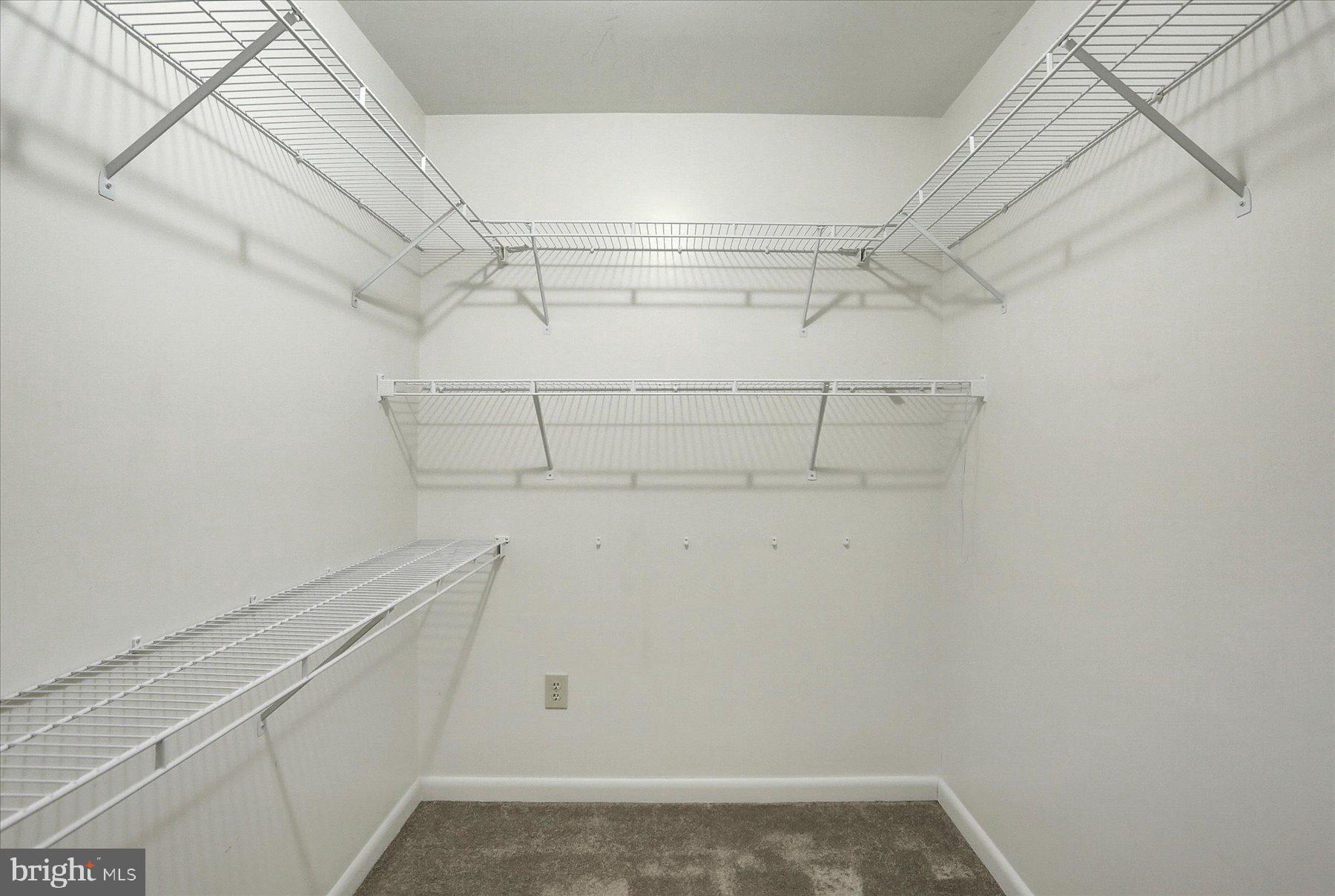 PINEBROOK - Residential