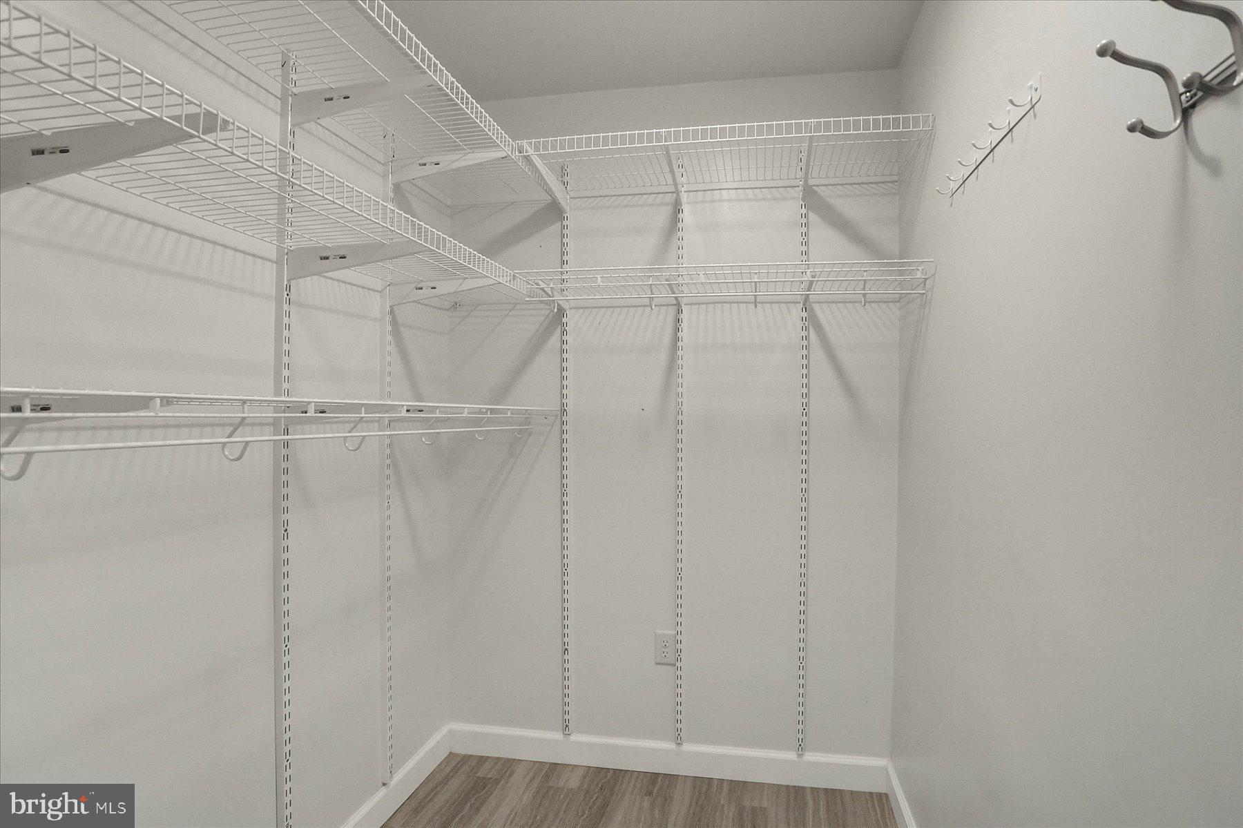 PINEBROOK - Residential