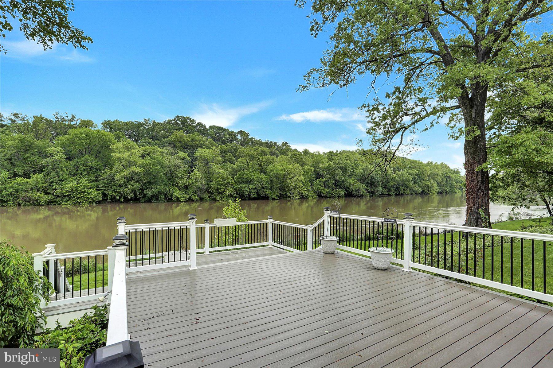 PINEBROOK - Residential