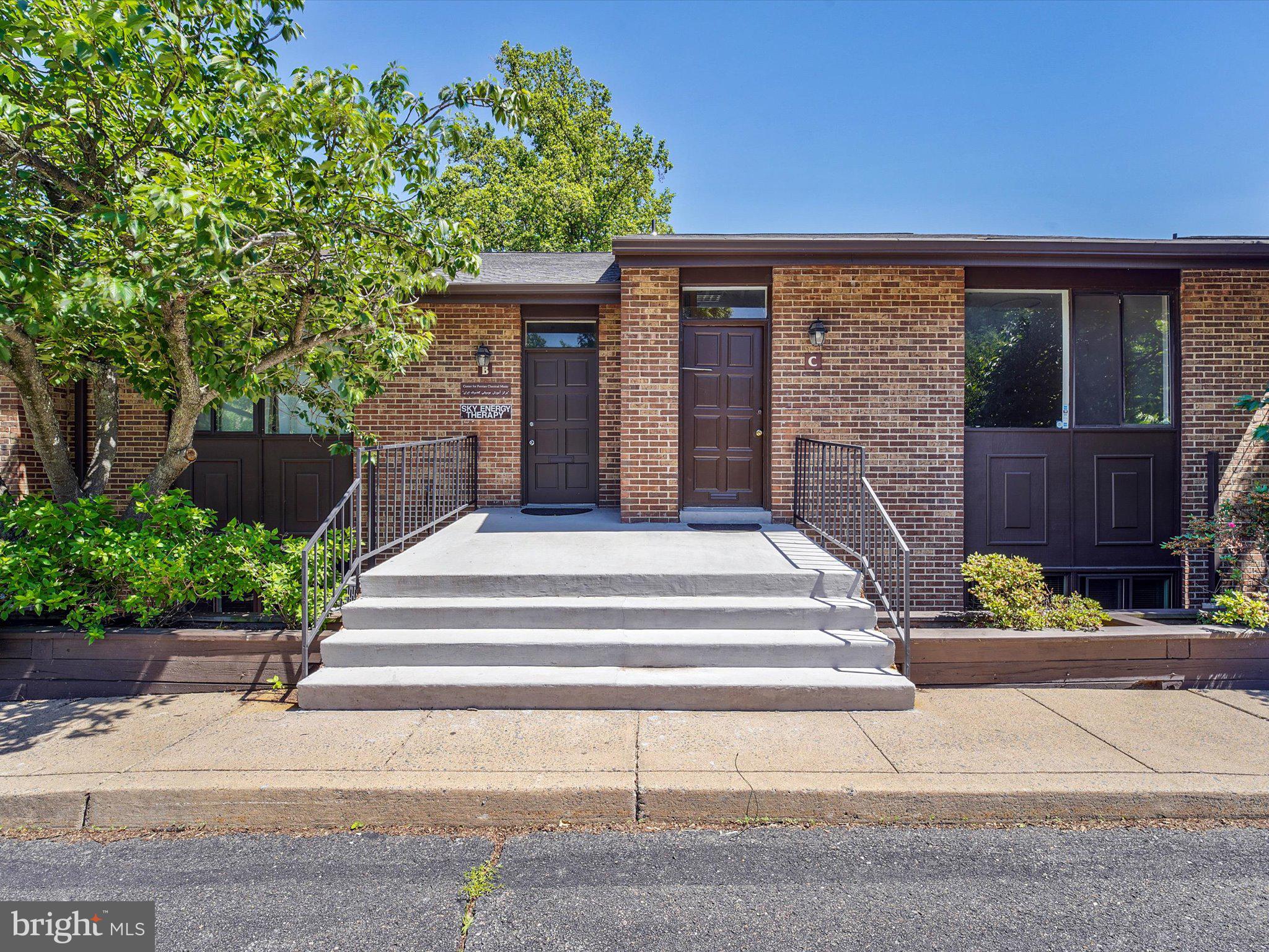 311 MAPLE AVENUE W C