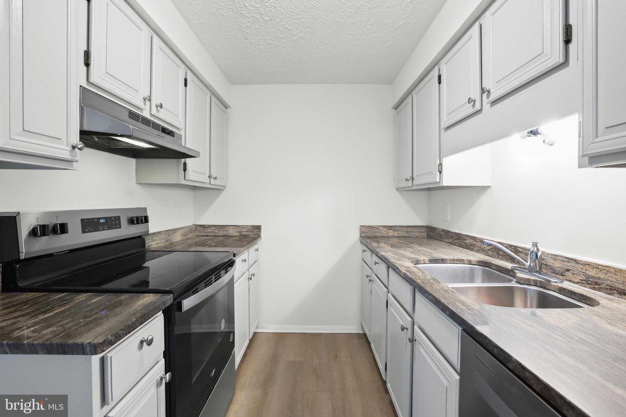 LAKEFORD - Residential Lease