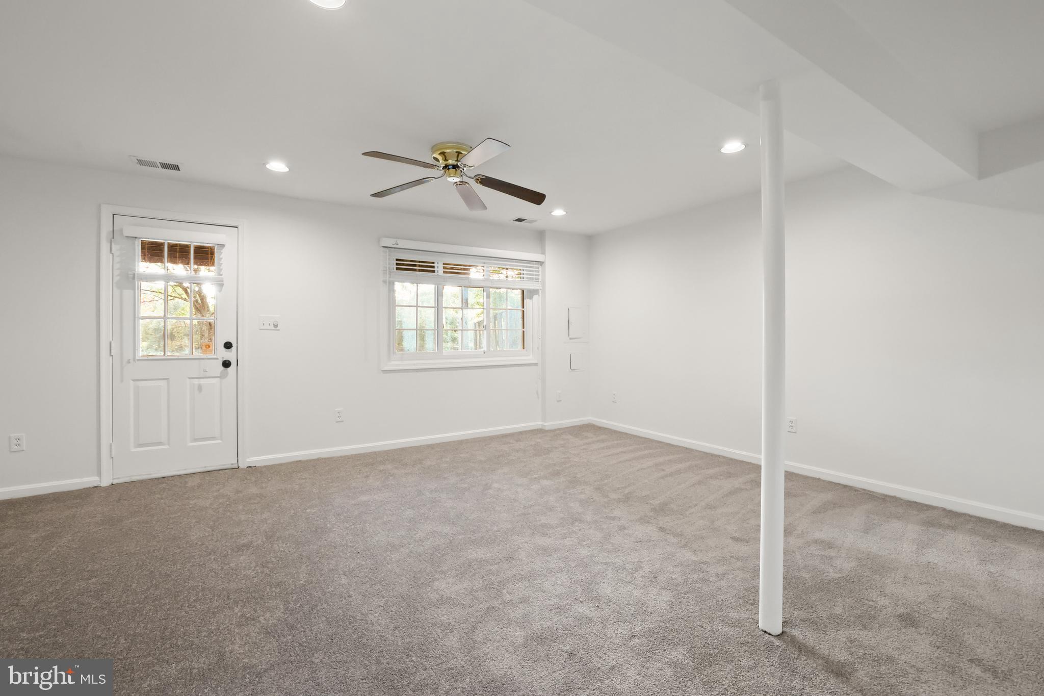 LAKEFORD - Residential Lease