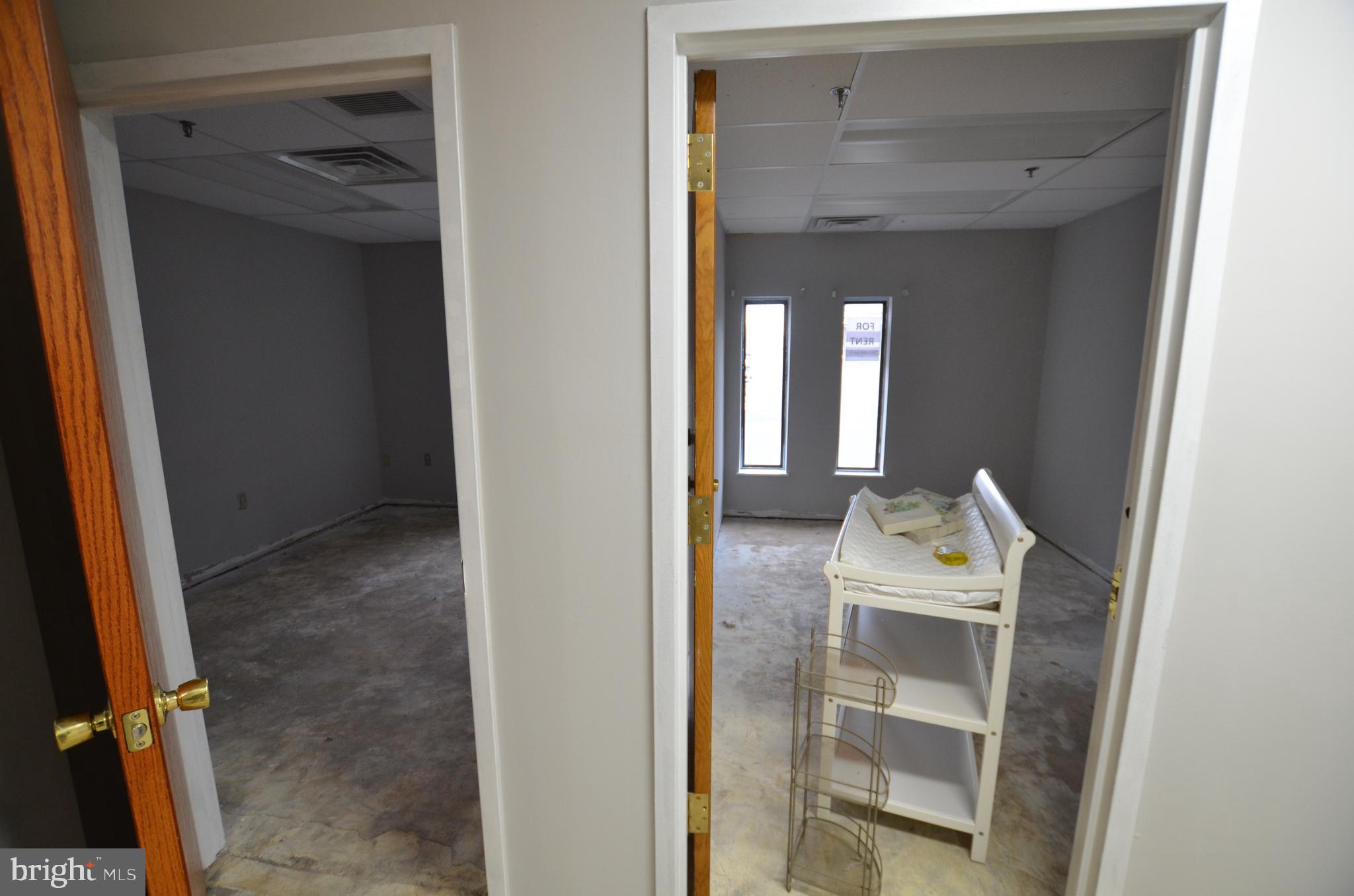 14801 PHYSICIANS LANE 171-B