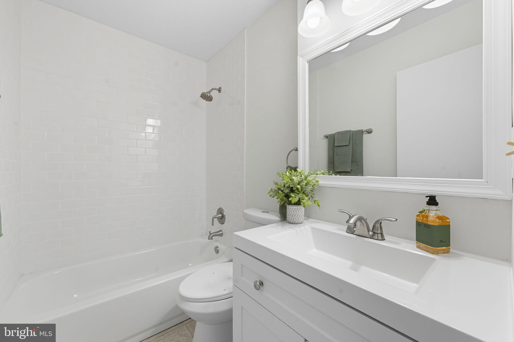 AUDUBON SQUARE - Residential