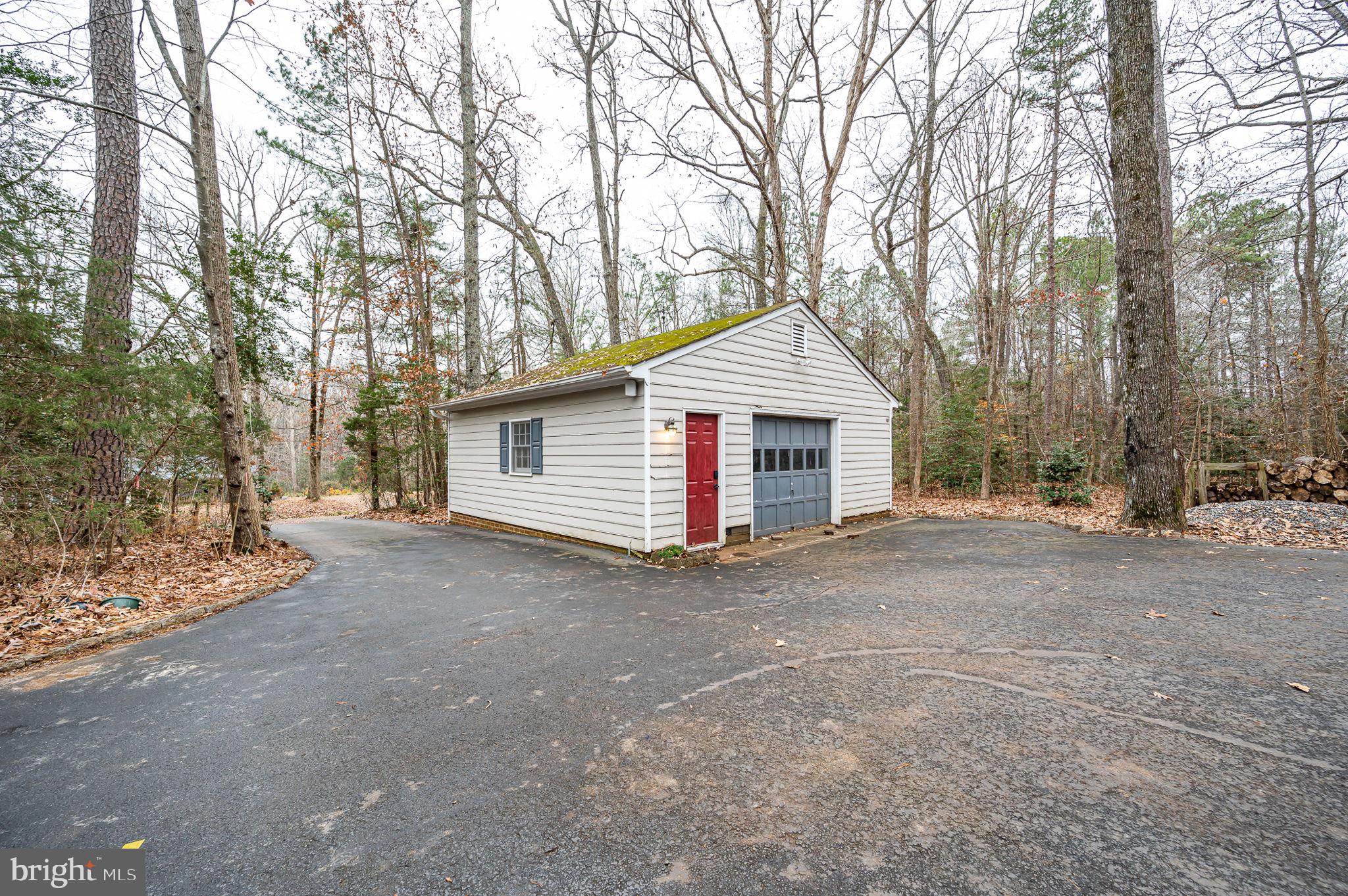 DERBY RIDGE - Residential