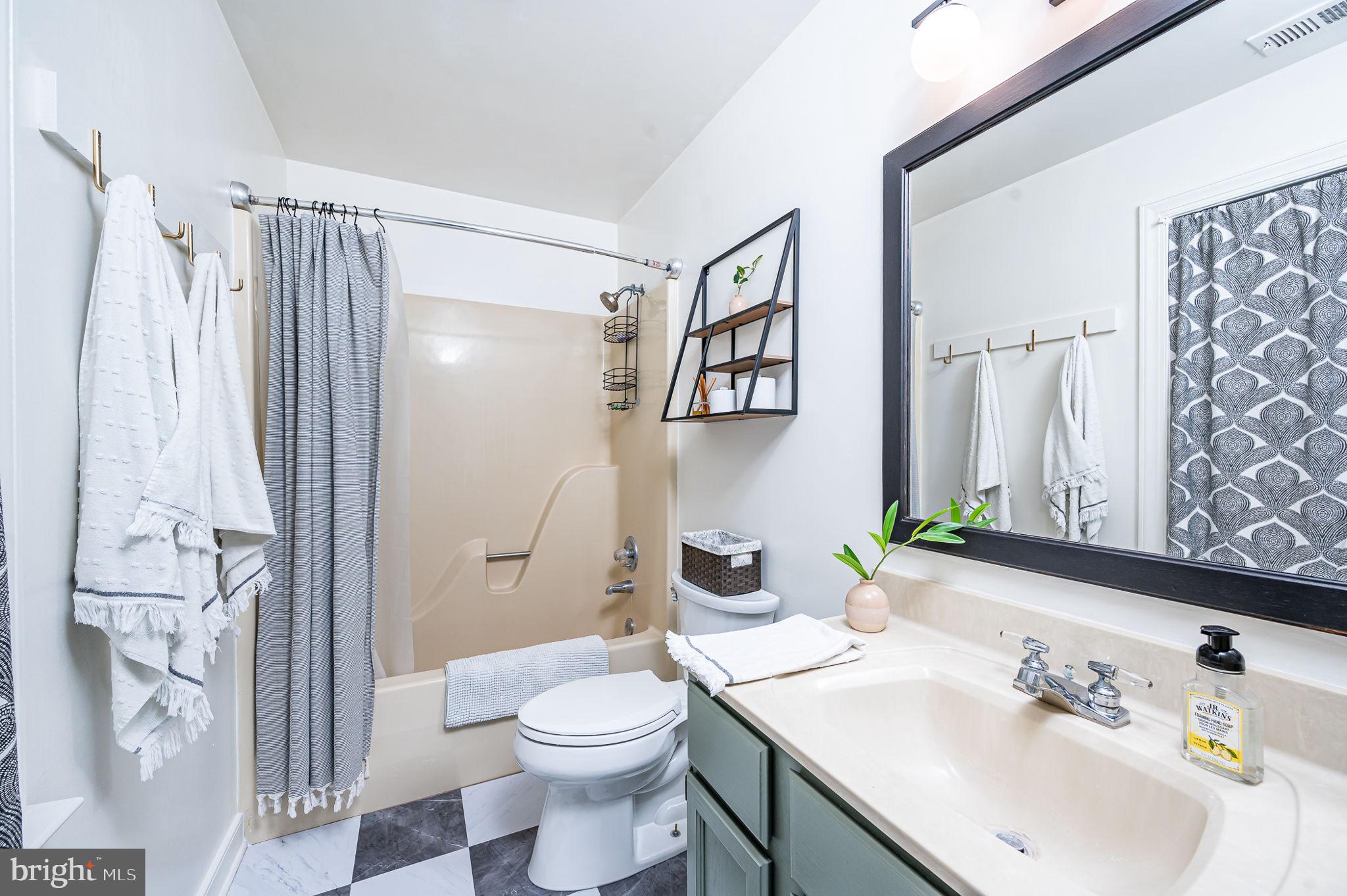 DERBY RIDGE - Residential