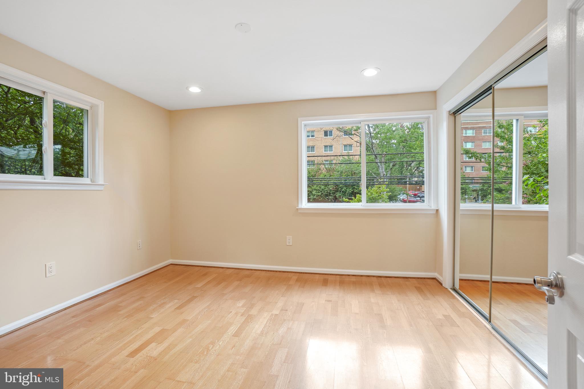 TAKOMA PARK - Residential