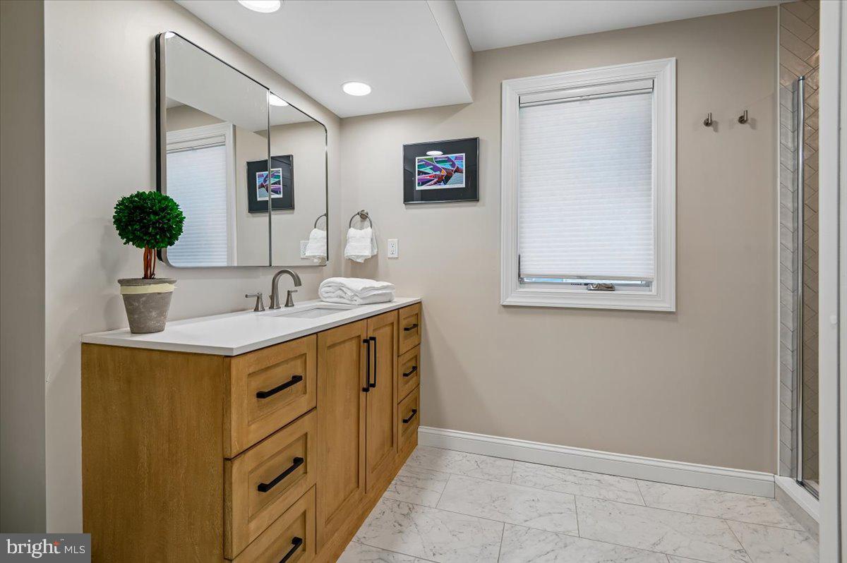 EASTPORT - Residential