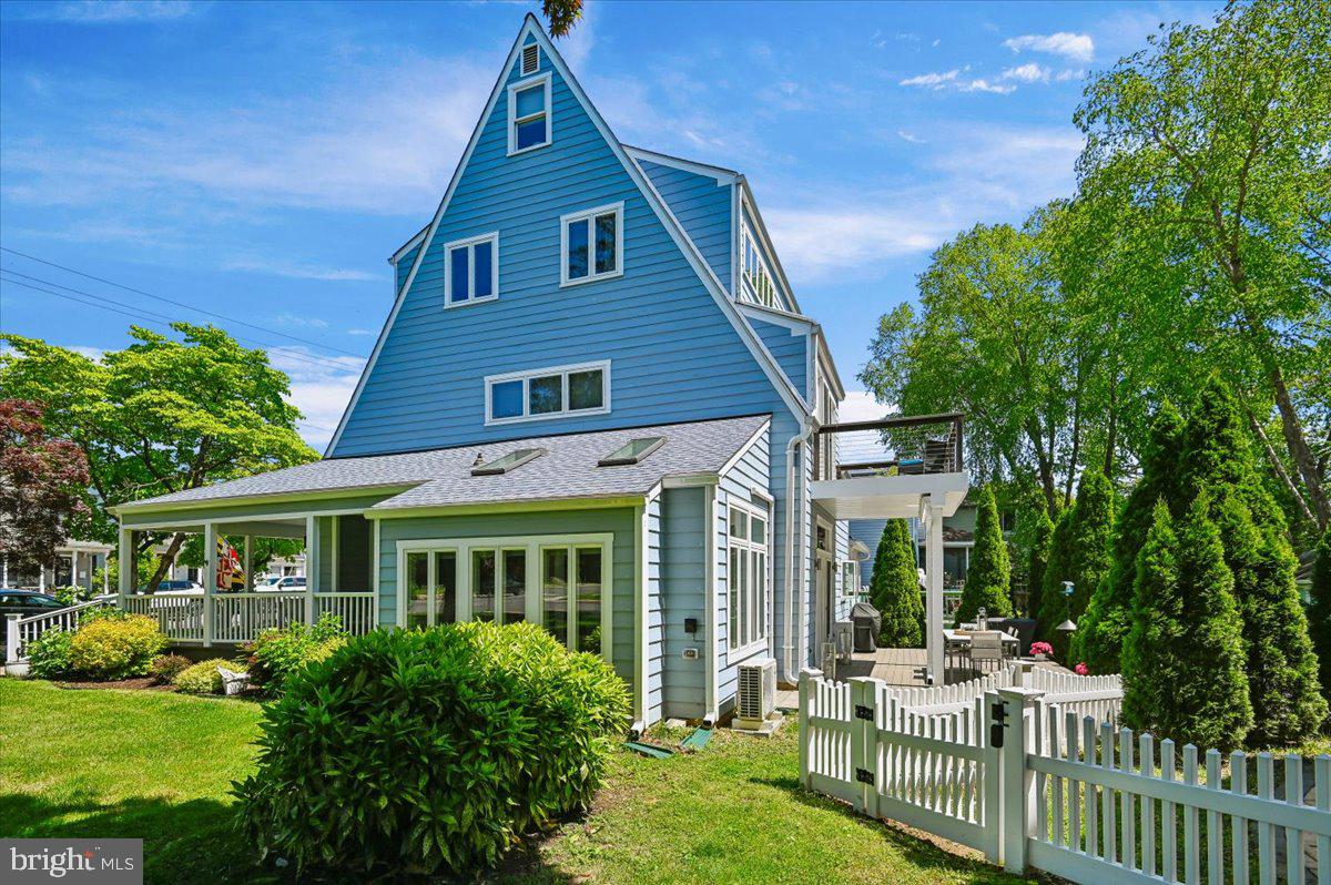 EASTPORT - Residential