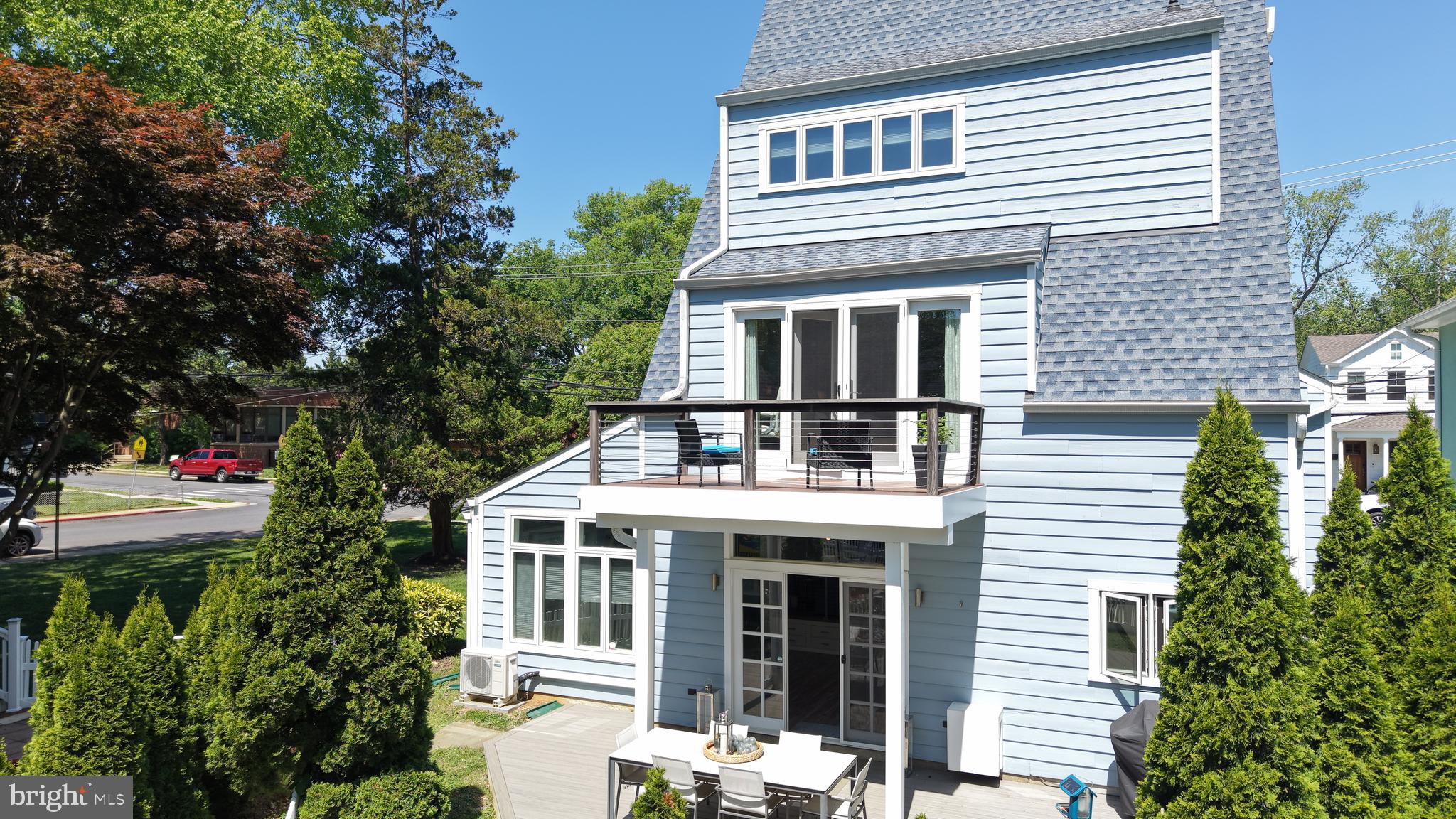 EASTPORT - Residential