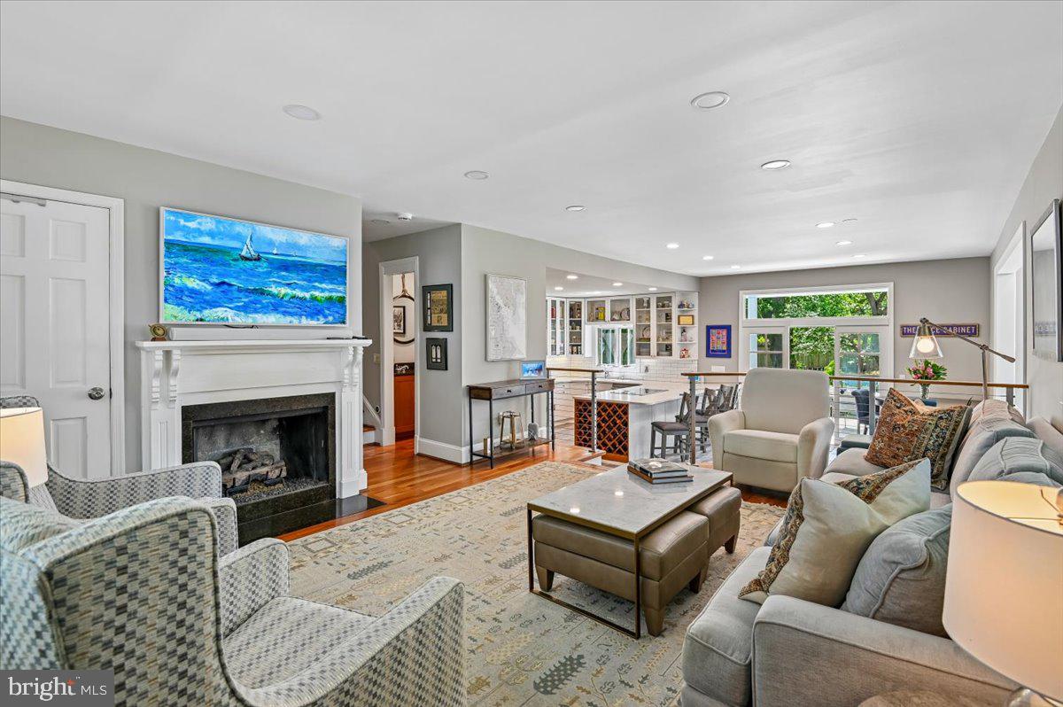 EASTPORT - Residential