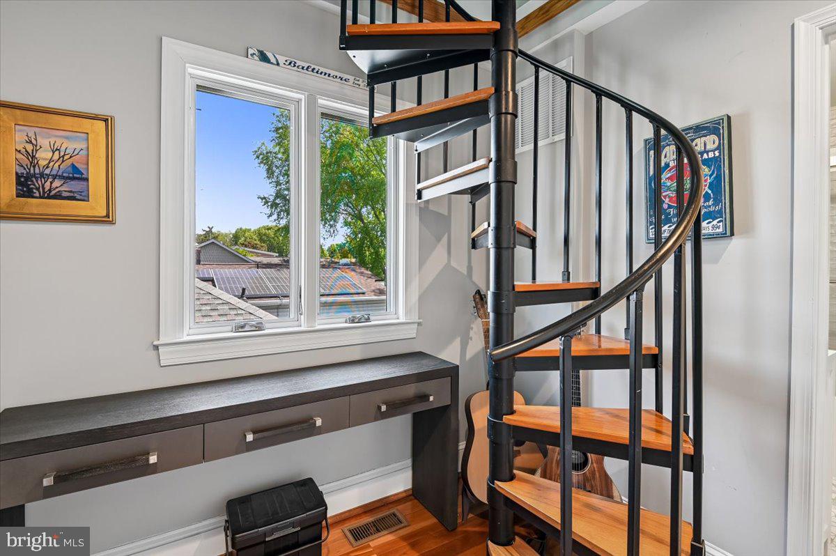 EASTPORT - Residential