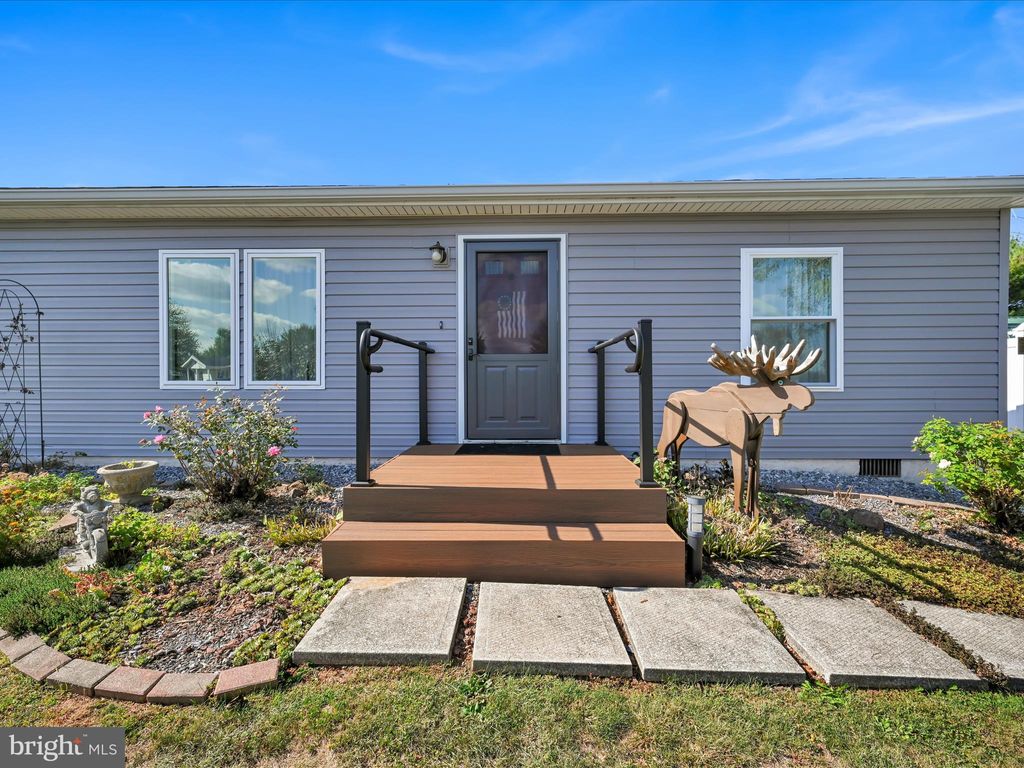 Photo of 7 Bill Drive, DENVER, PA 17517 (MLS # PALA2077630)