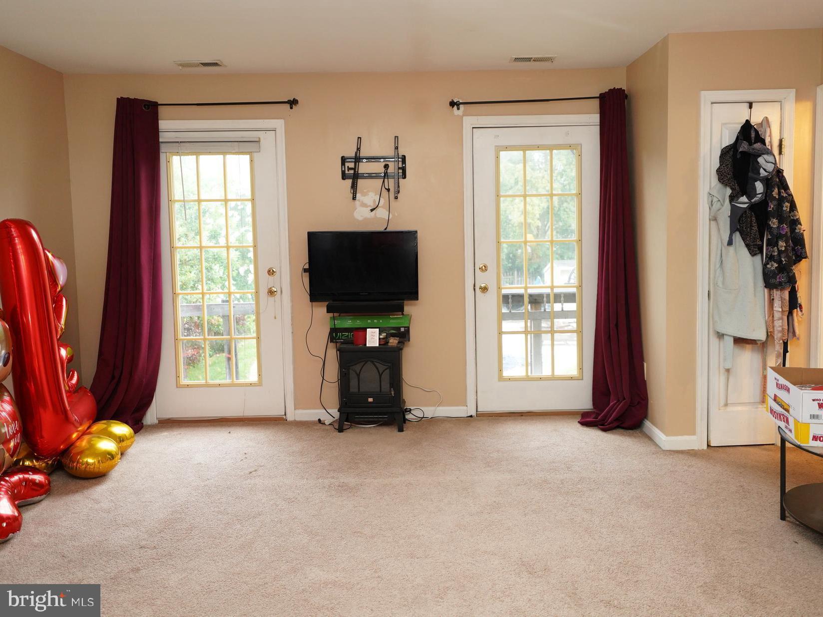 PINEFIELD - Residential