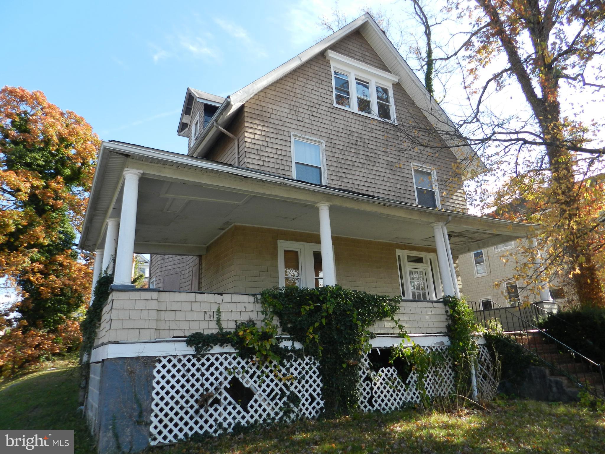 GARWYN OAKS - Residential Income