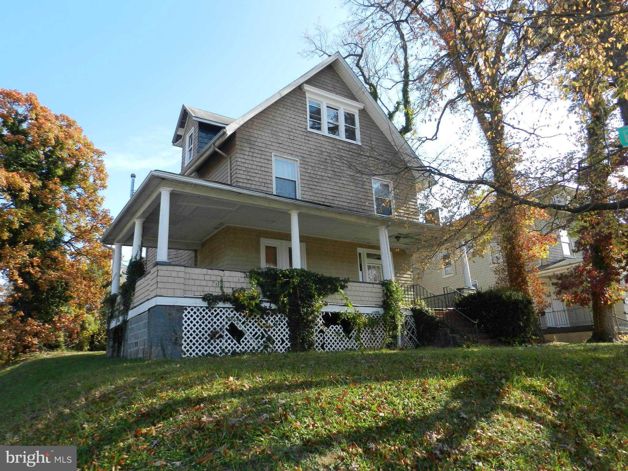 GARWYN OAKS - Residential Income