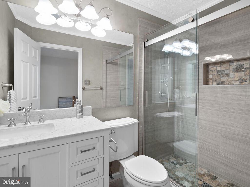 GUNNERS LAKE VILLAGE - Residential