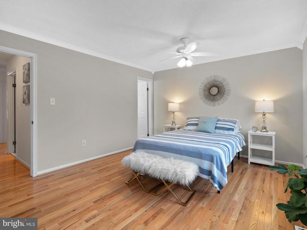 GUNNERS LAKE VILLAGE - Residential