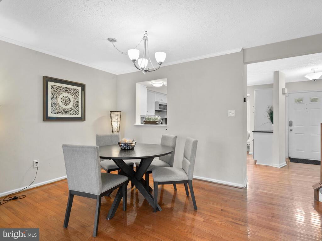 GUNNERS LAKE VILLAGE - Residential