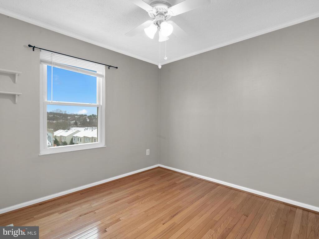 GUNNERS LAKE VILLAGE - Residential