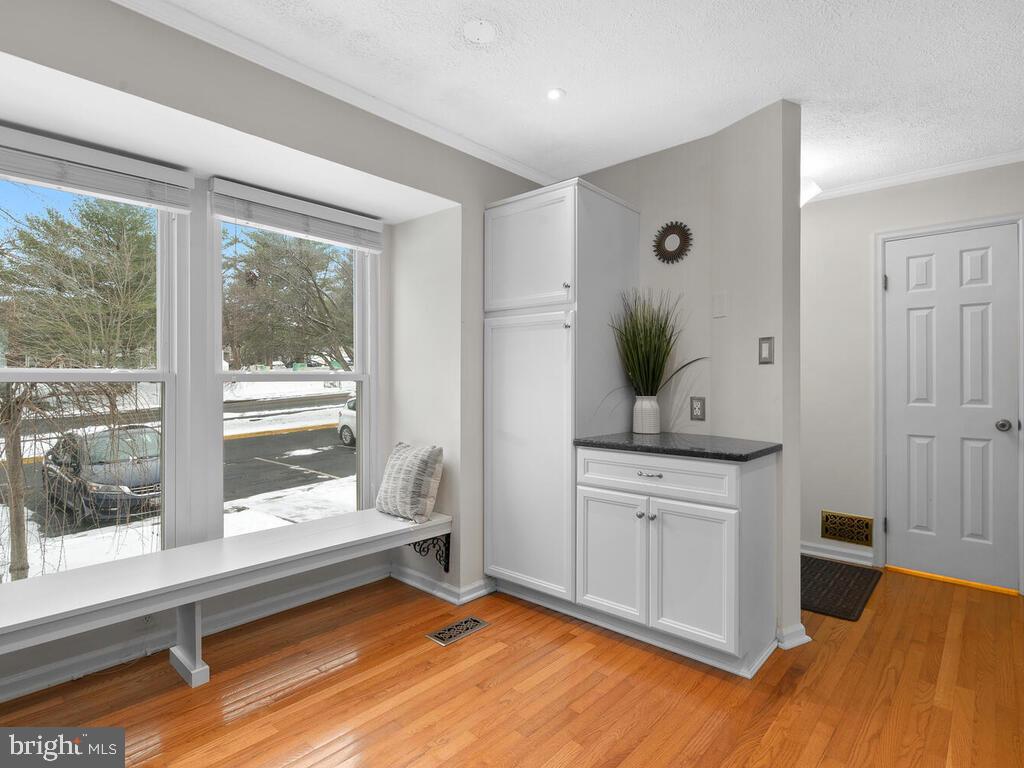 GUNNERS LAKE VILLAGE - Residential