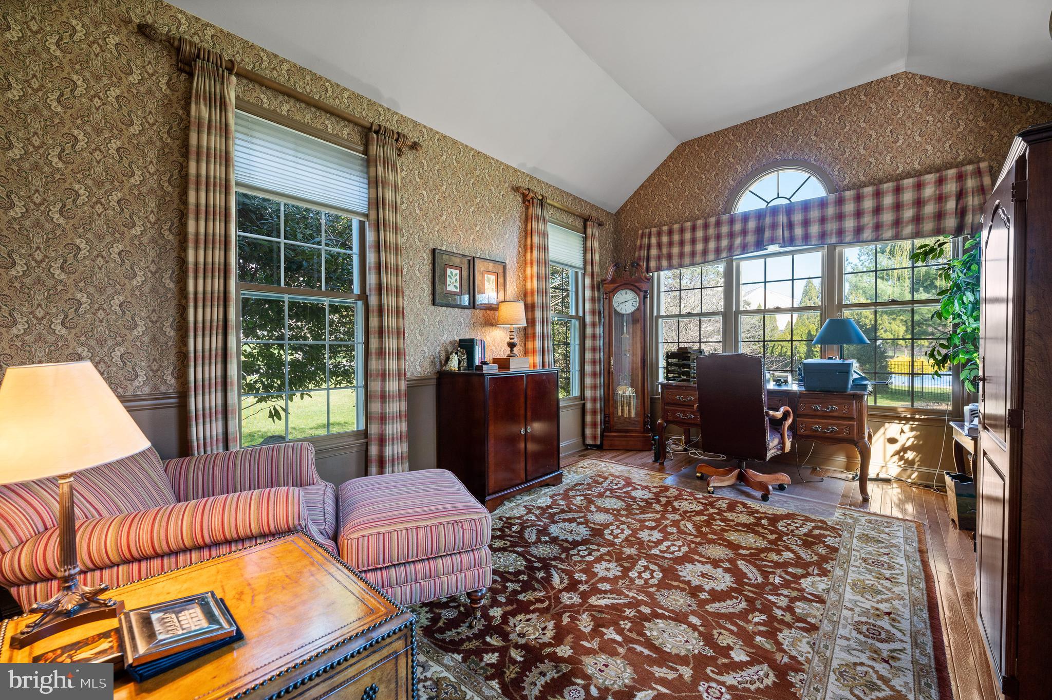 COUNTRYVIEW - Residential