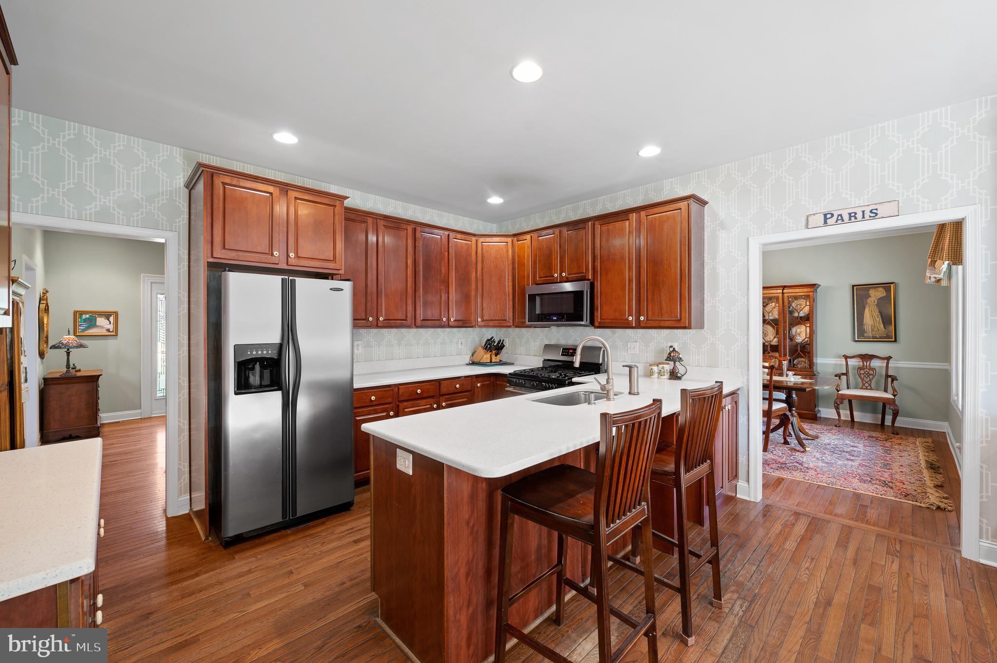 COUNTRYVIEW - Residential