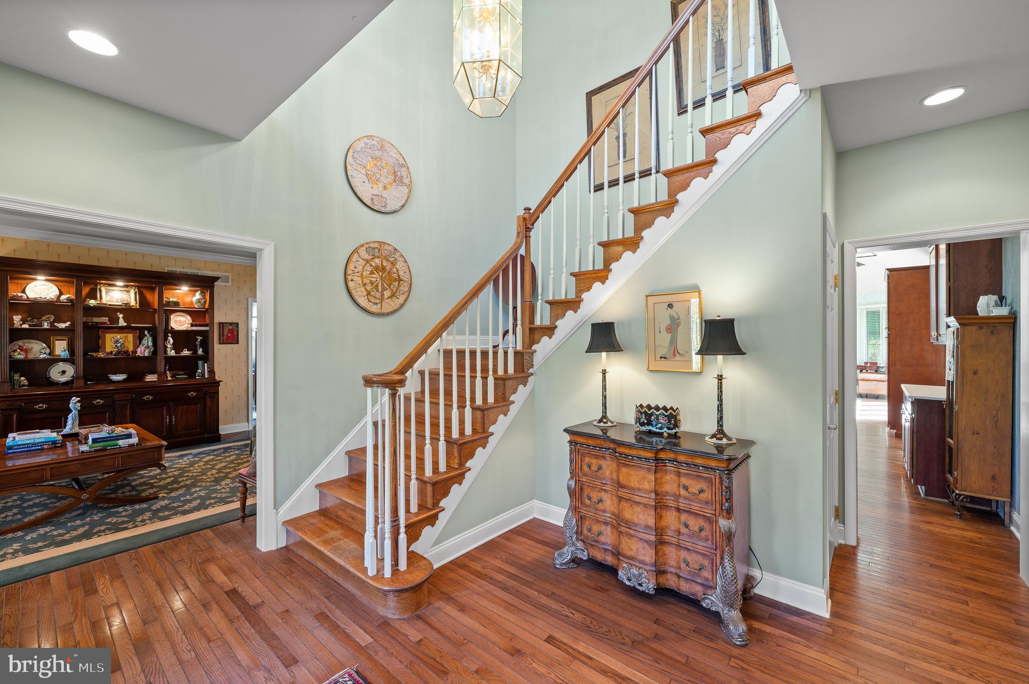 COUNTRYVIEW - Residential