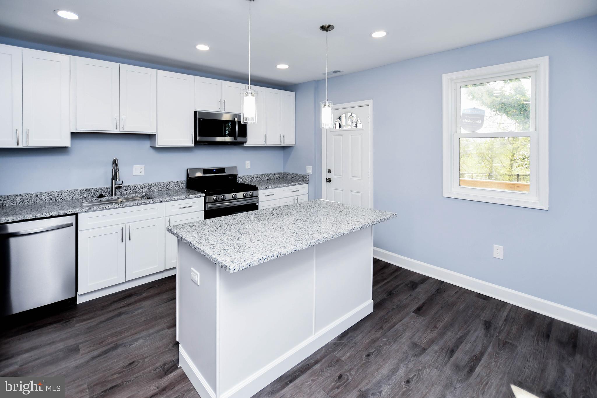 1508 FORT DAVIS STREET SE