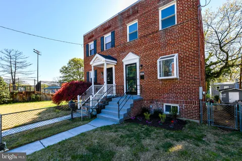 MLS: DCDC2187684