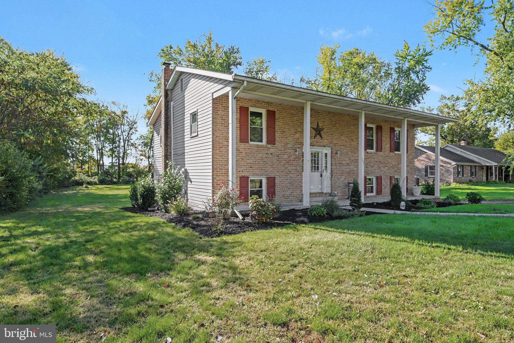 103 COUNTRY CLUB ROAD
