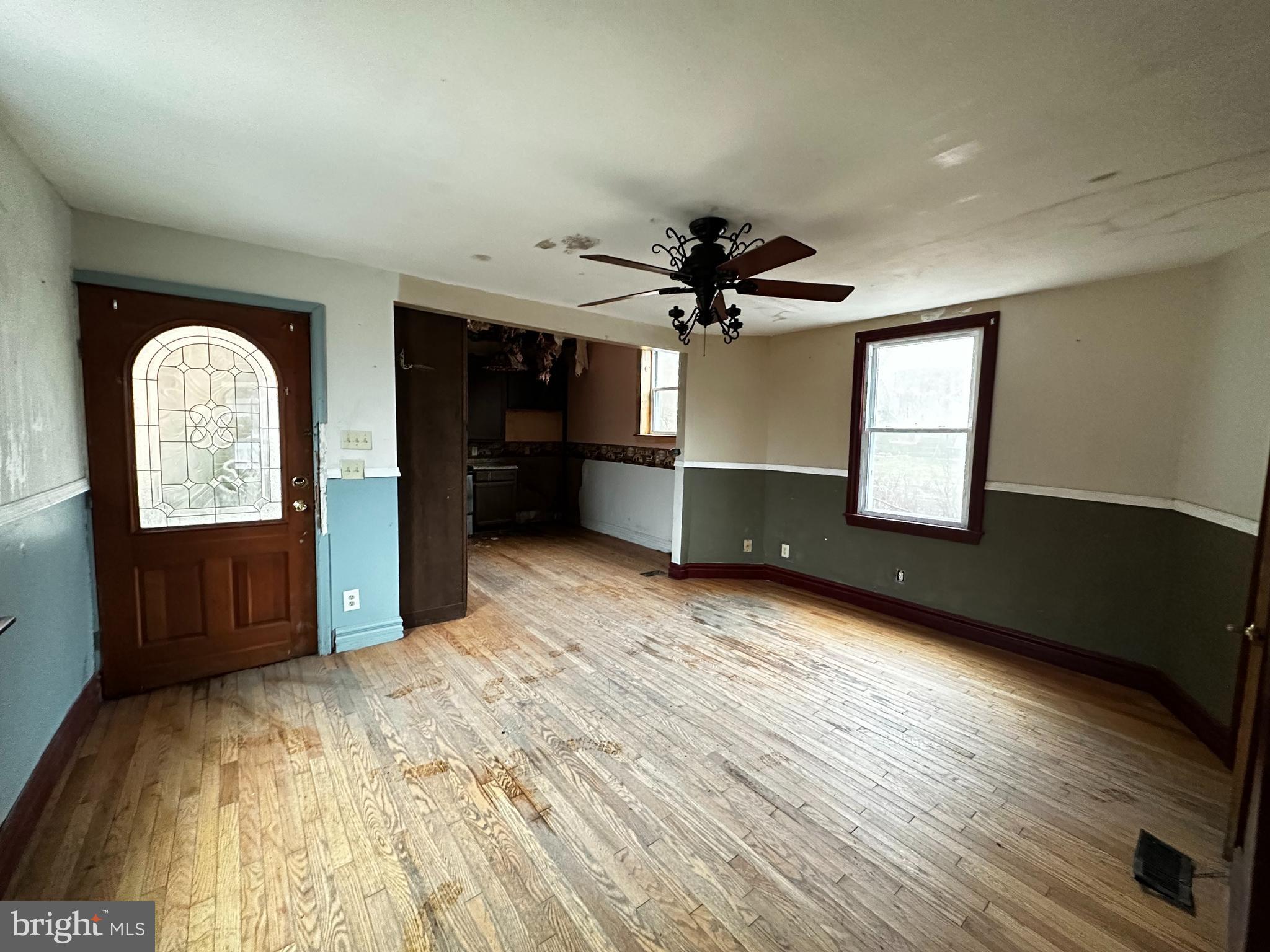 POTTSVILLE - Residential