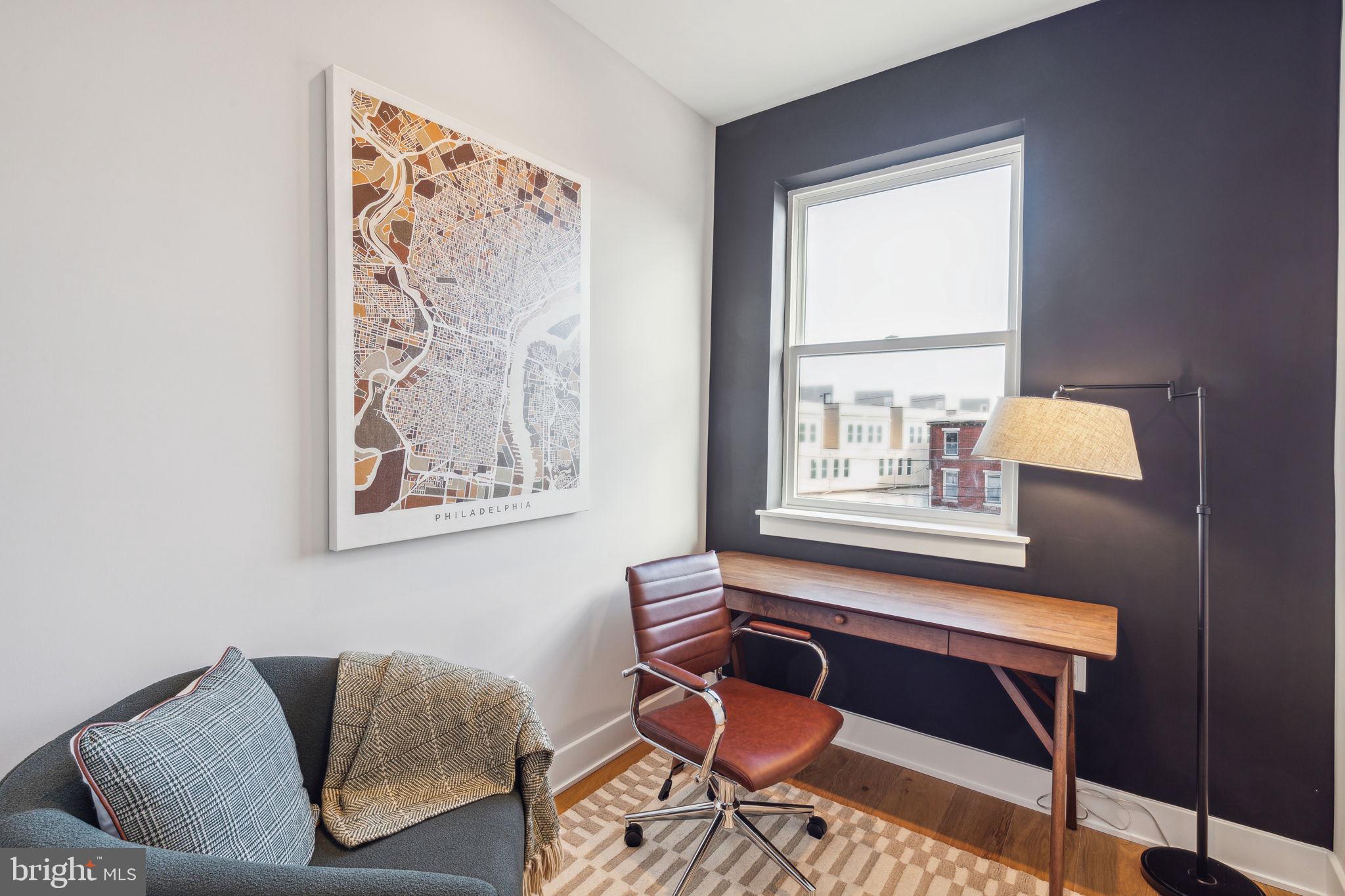 EAST FALLS - Residential