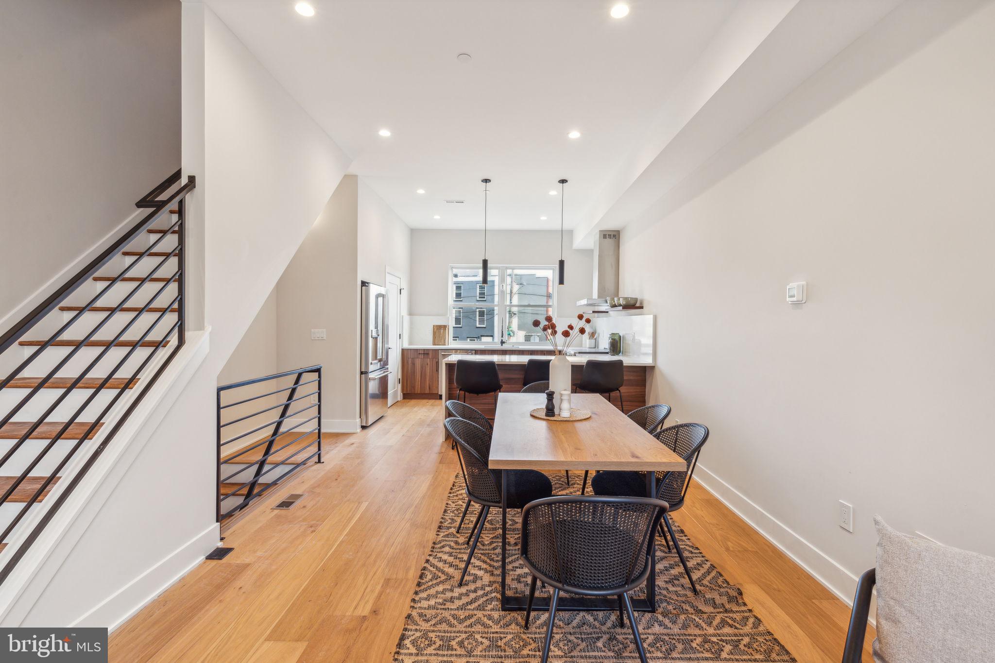 EAST FALLS - Residential