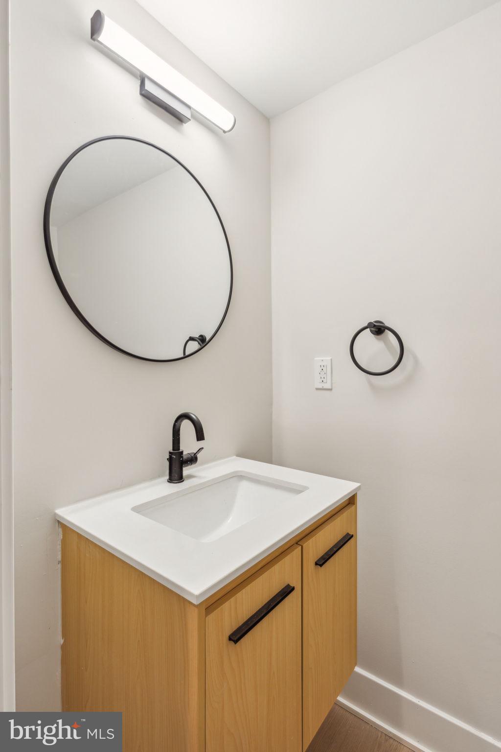 EAST FALLS - Residential