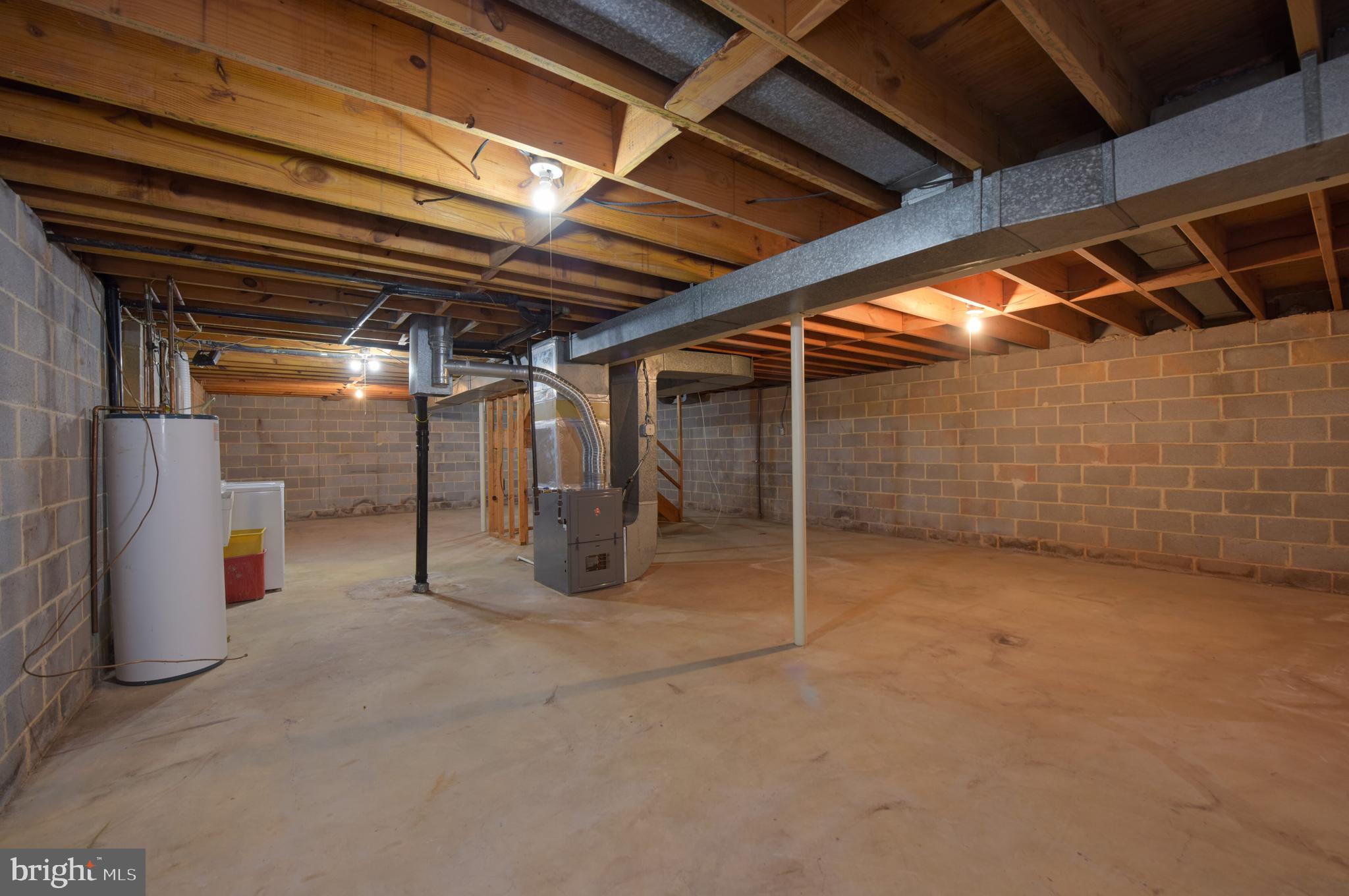 ORANGE HUNT ESTATES - Residential