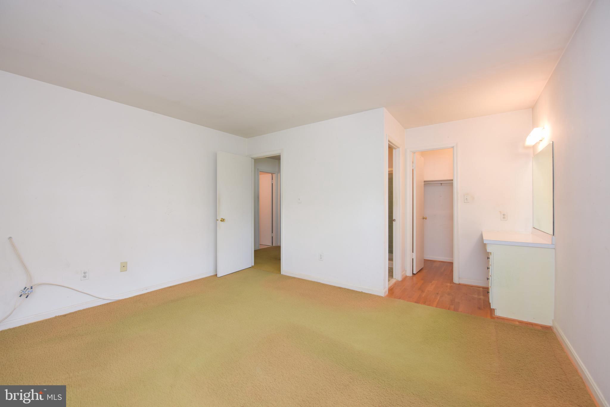 ORANGE HUNT ESTATES - Residential