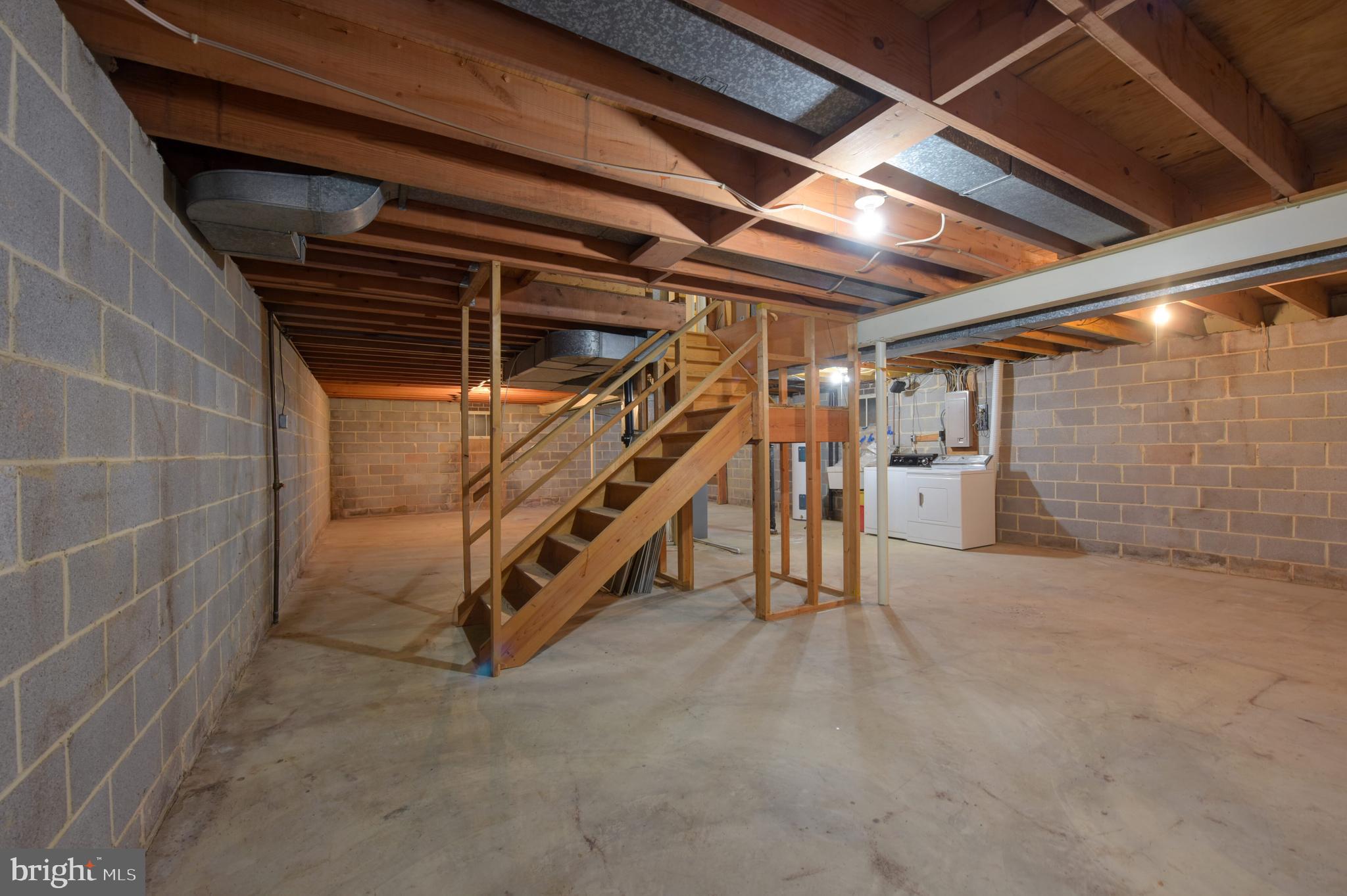 ORANGE HUNT ESTATES - Residential