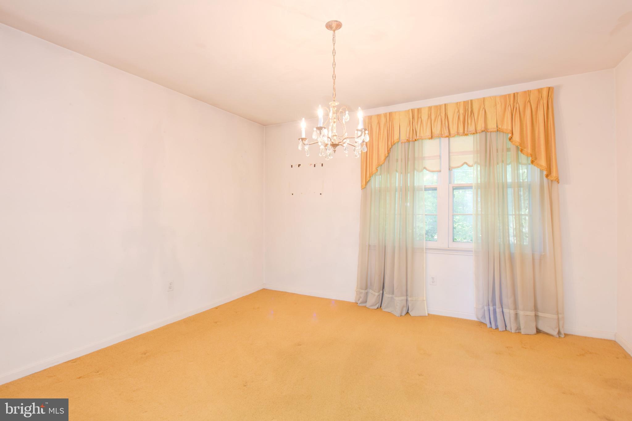 ORANGE HUNT ESTATES - Residential