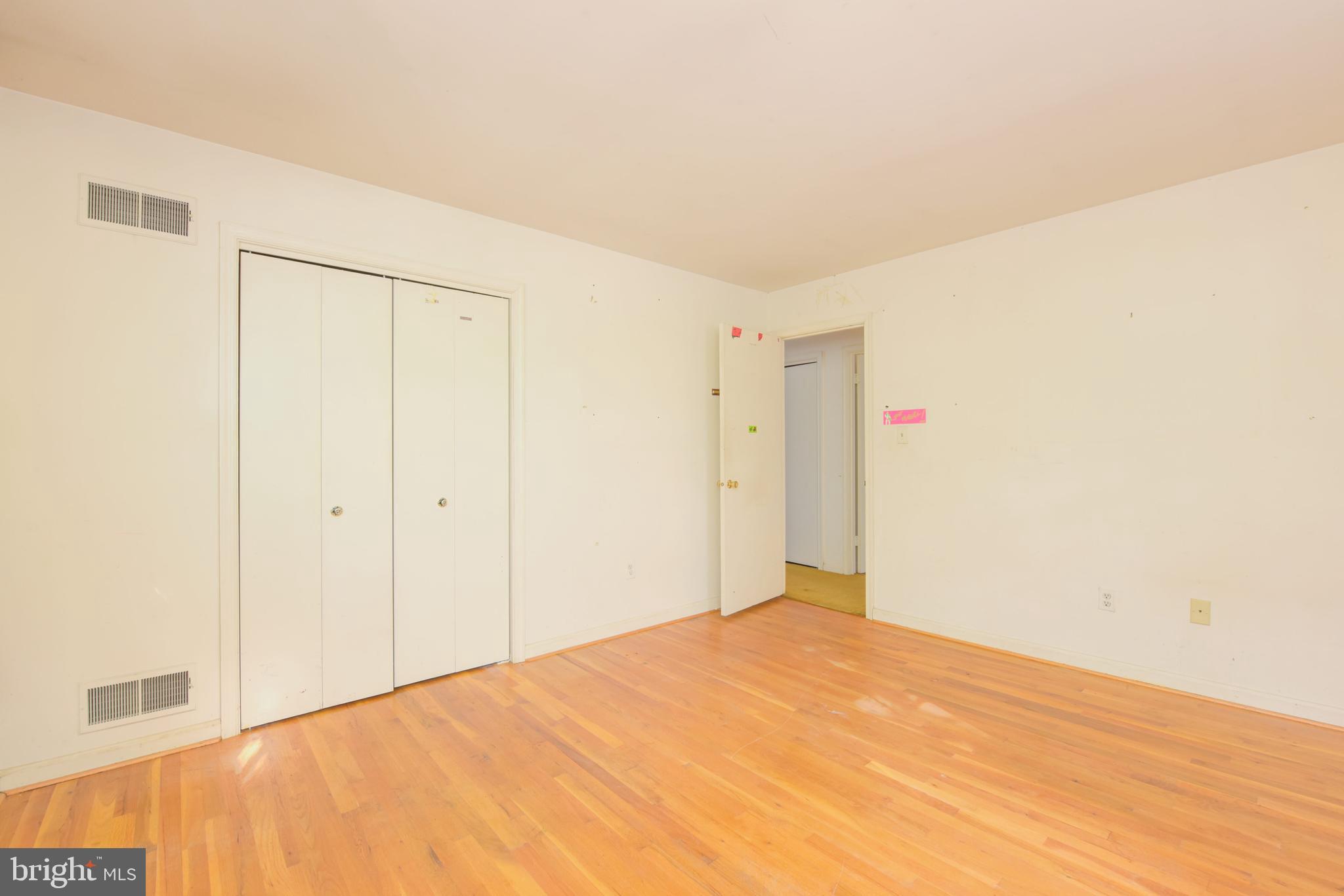 ORANGE HUNT ESTATES - Residential