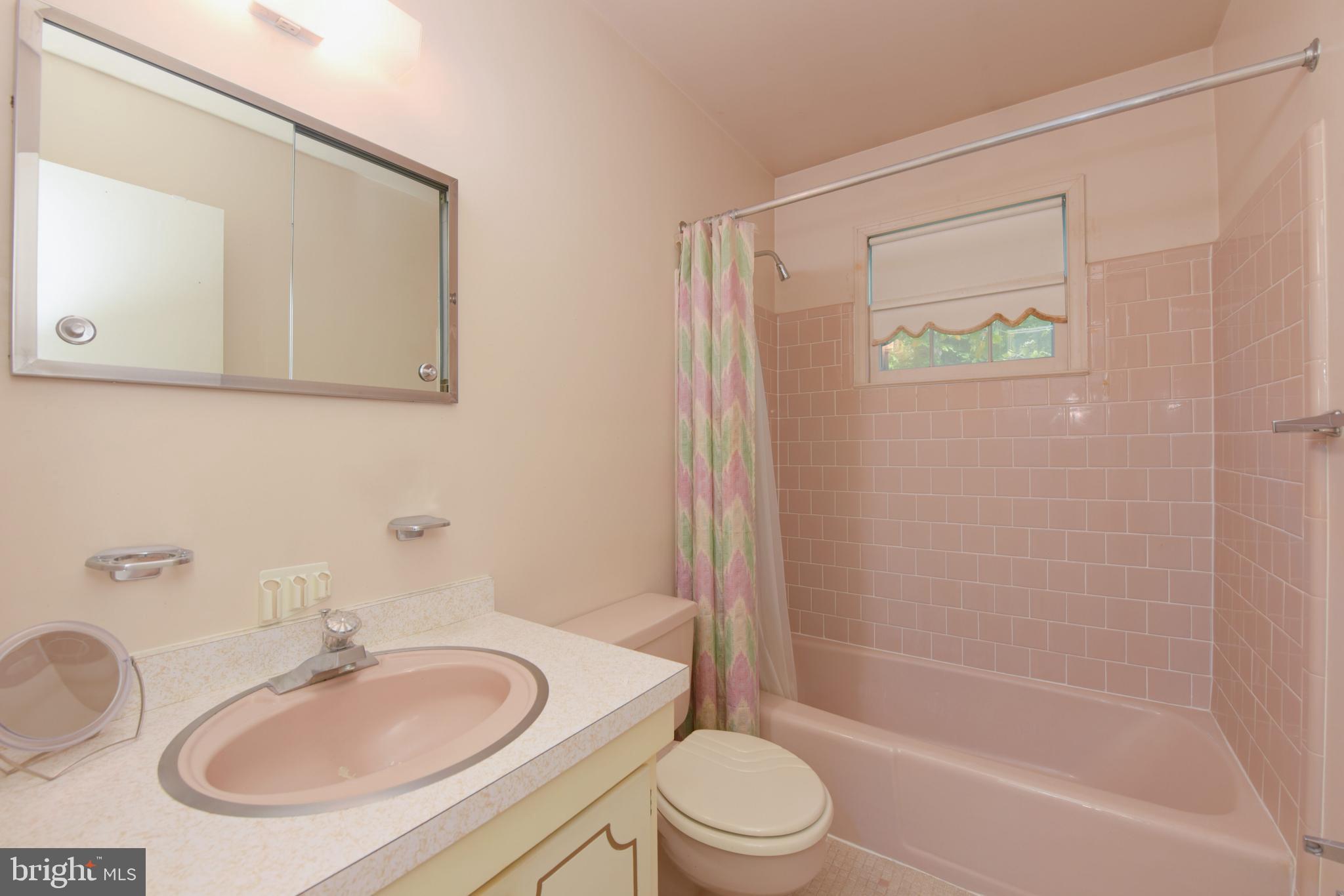 ORANGE HUNT ESTATES - Residential