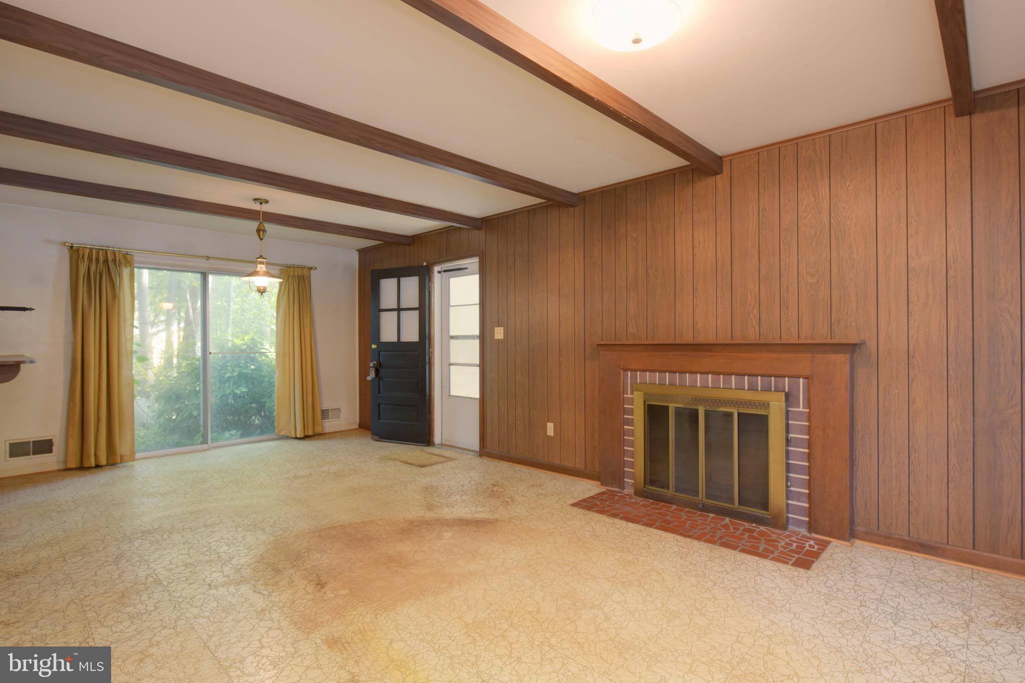 ORANGE HUNT ESTATES - Residential