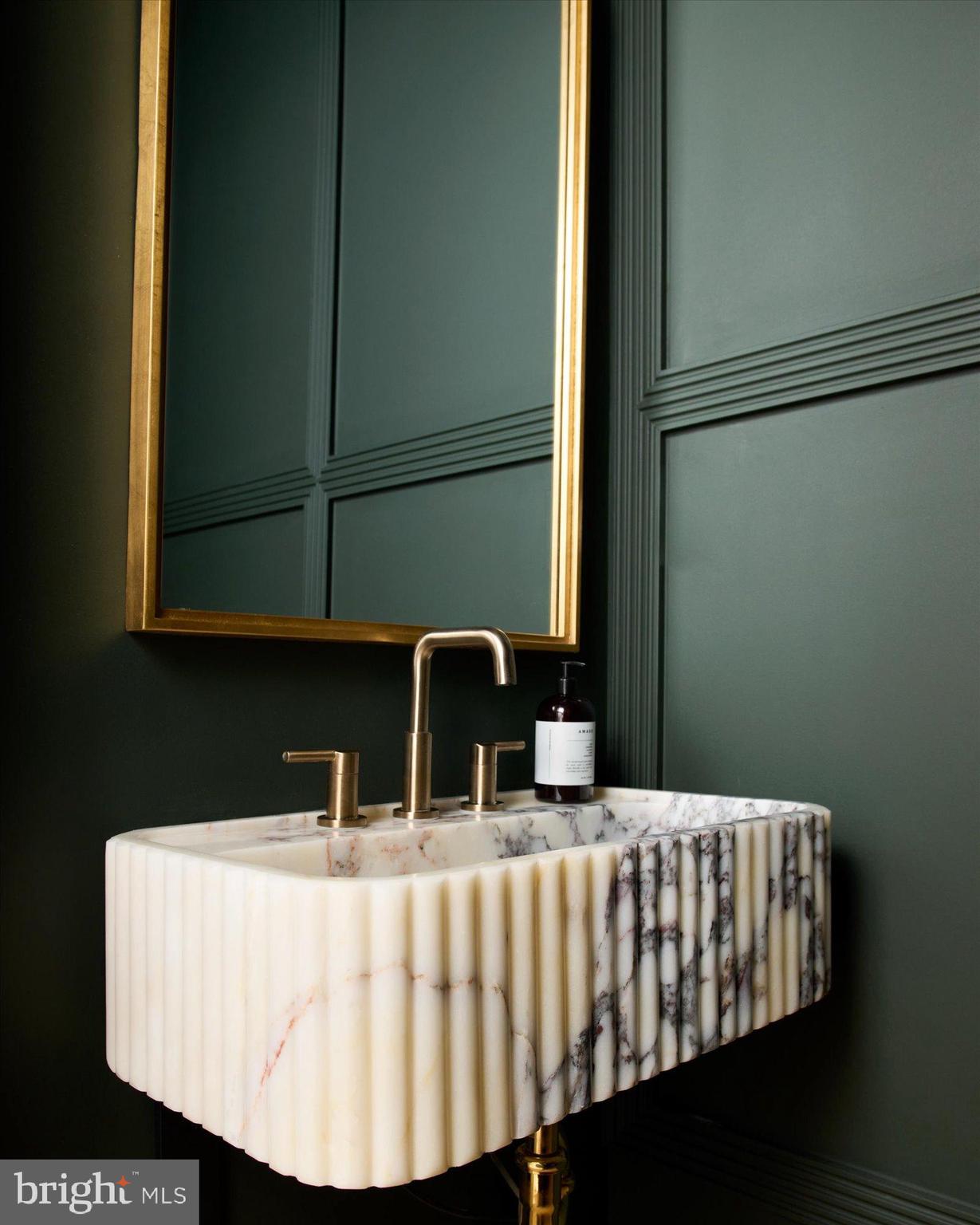 LOGAN CIRCLE - Residential