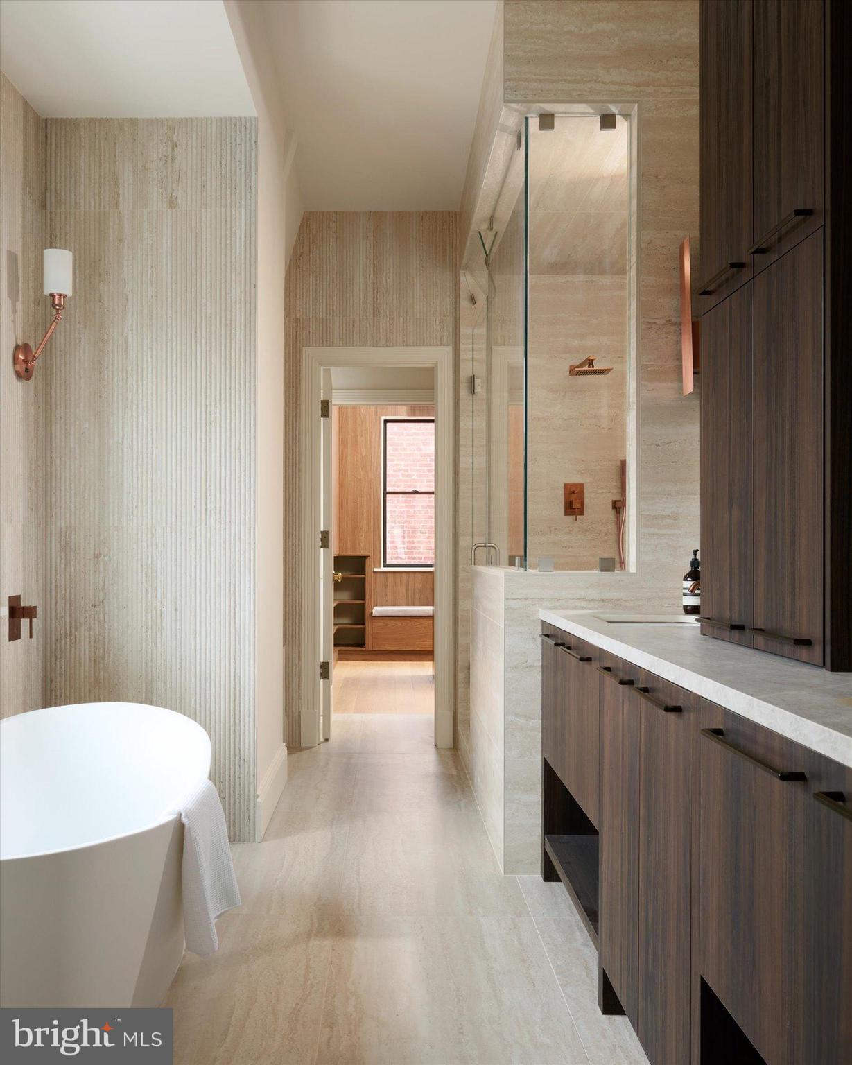 LOGAN CIRCLE - Residential