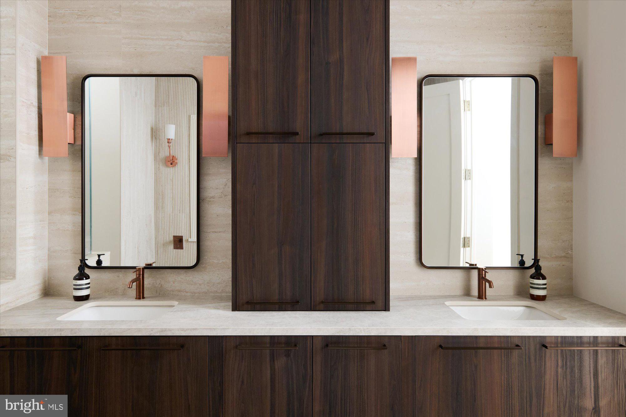 LOGAN CIRCLE - Residential